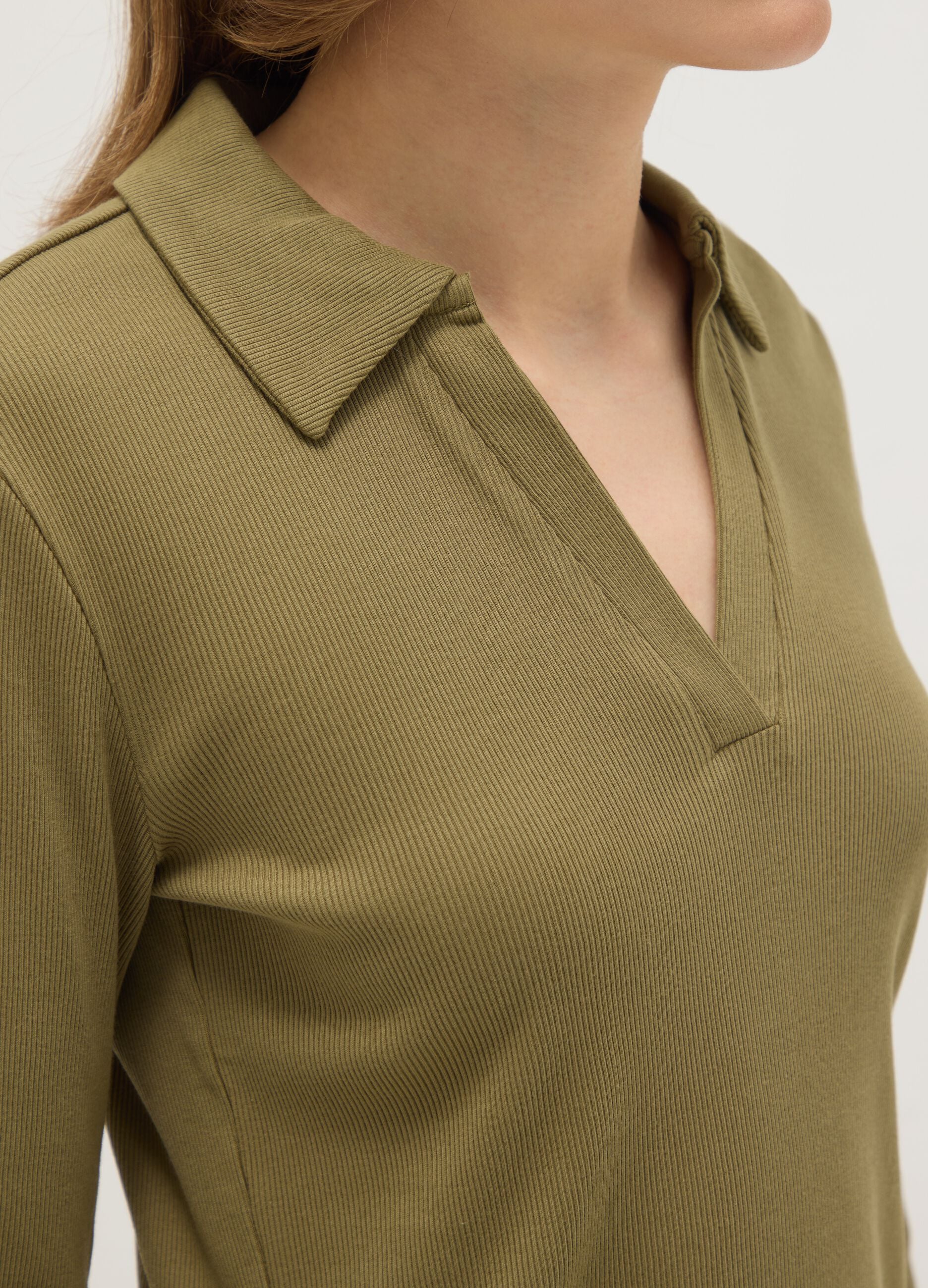 Green long-sleeve polo with V-neck in pure cotton regular fit