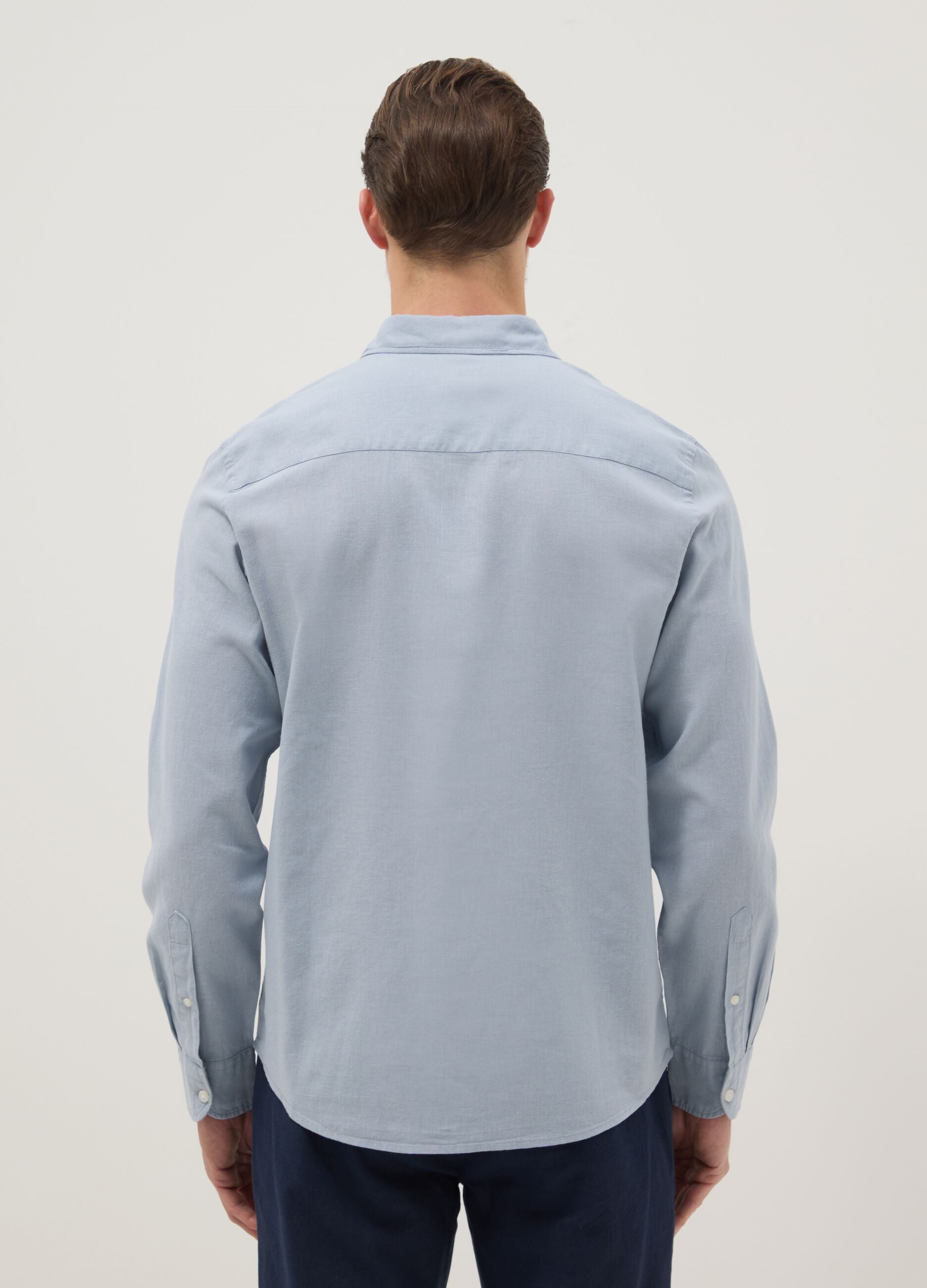 Regular fit blue shirt in linen and cotton blend