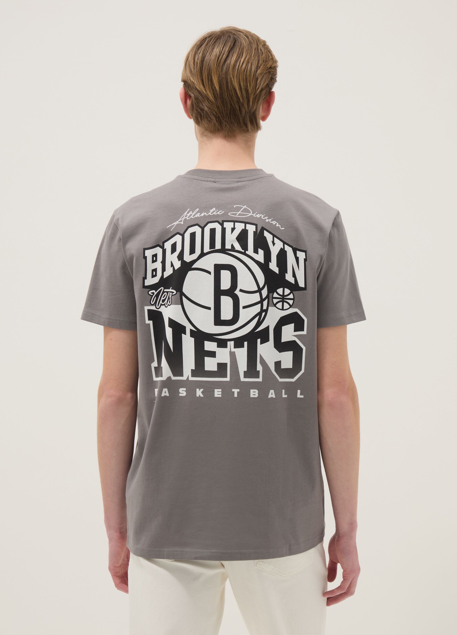 Grey pure cotton T-shirt regular fit with Brooklyn Nets print