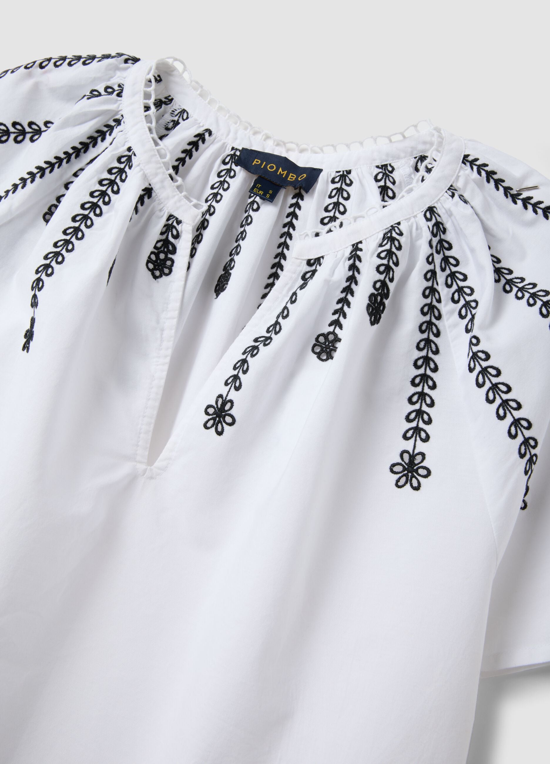 White pure cotton shirt with embroidery
