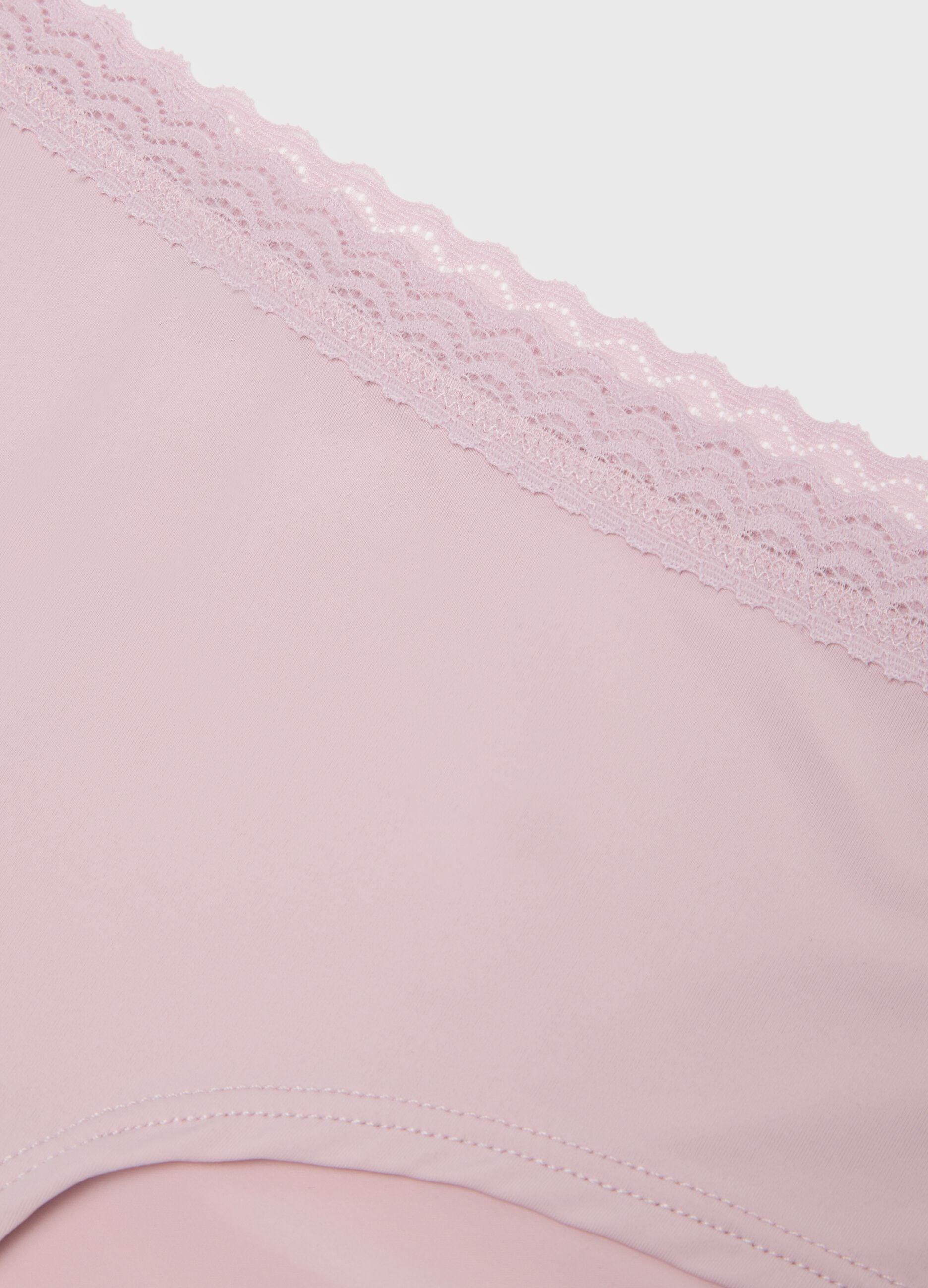 Regular fit pink cotton knickers with lace
