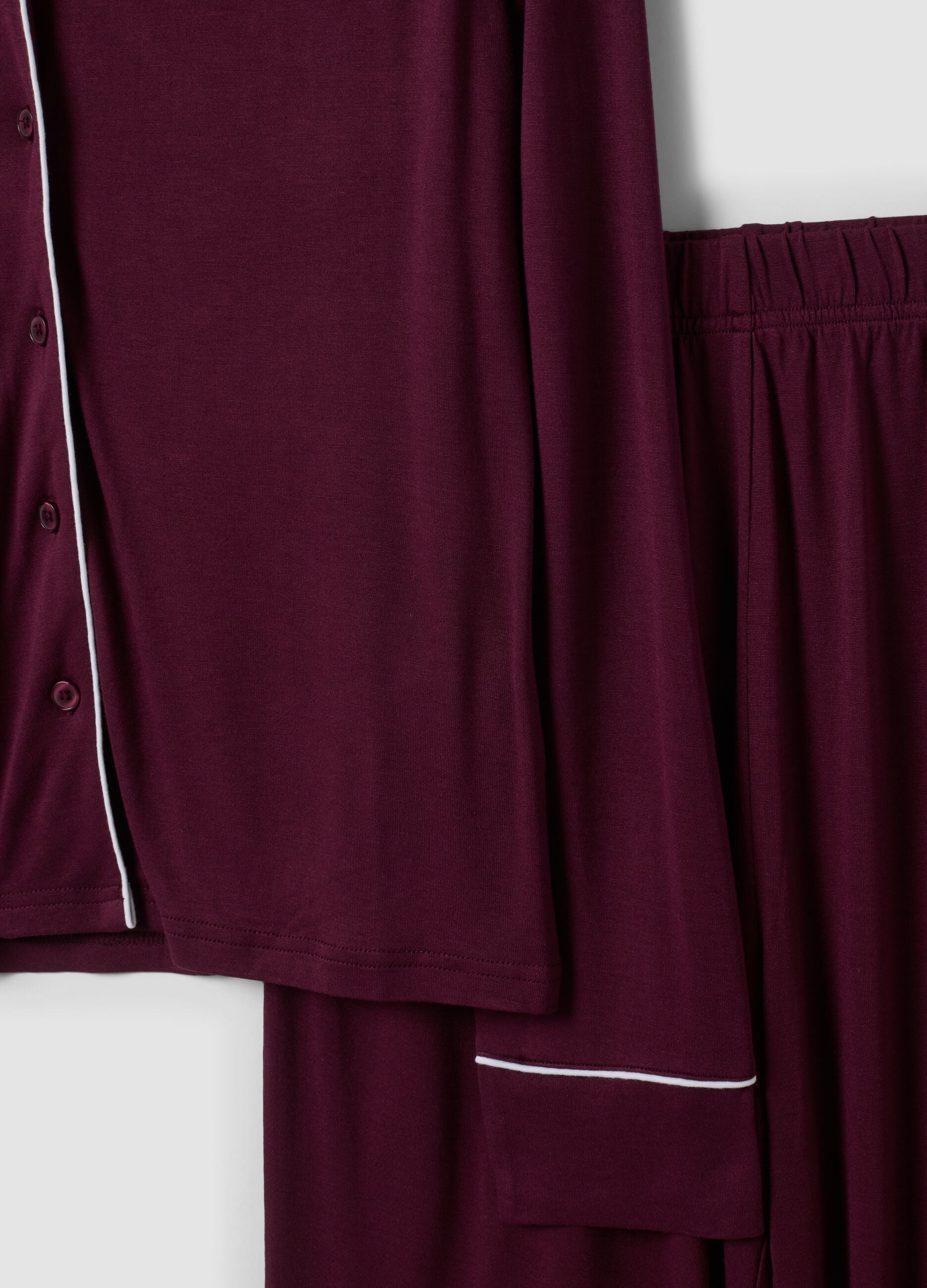 Purple pure viscose pyjamas with V-neck and contrast piping