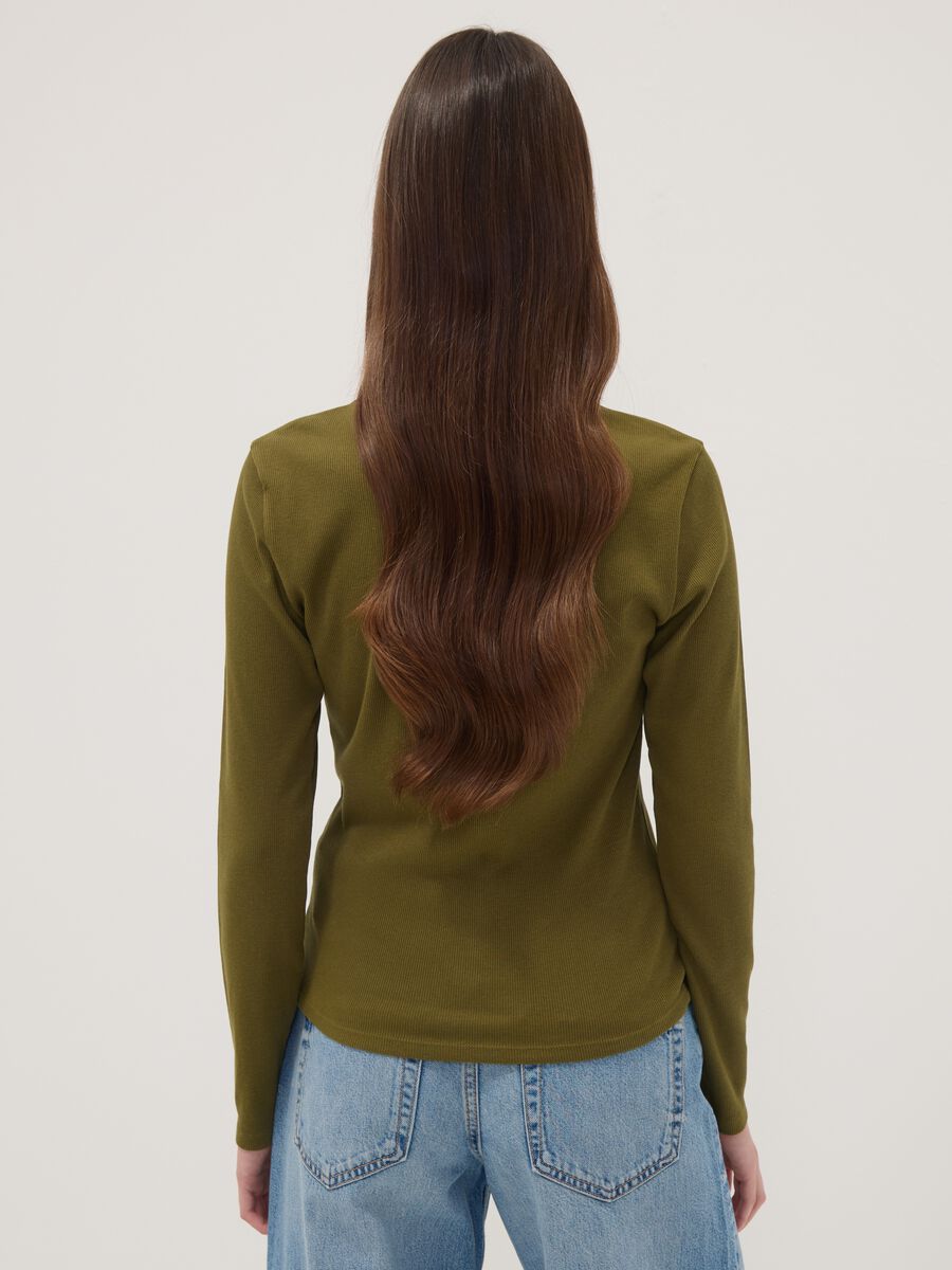 T-shirt verde a maniche lunghe in puro cotone_3