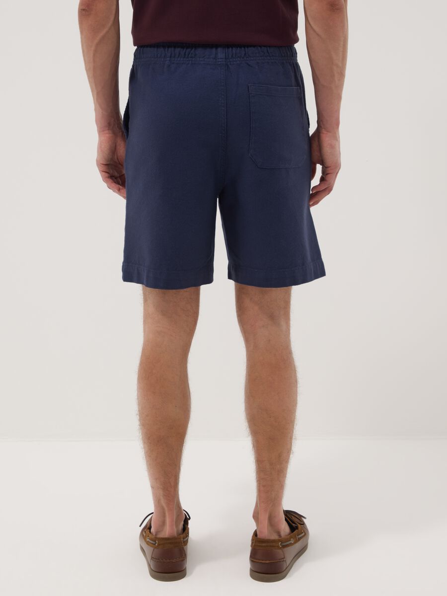 Blue chino shorts in pure cotton with elasticated waist_2