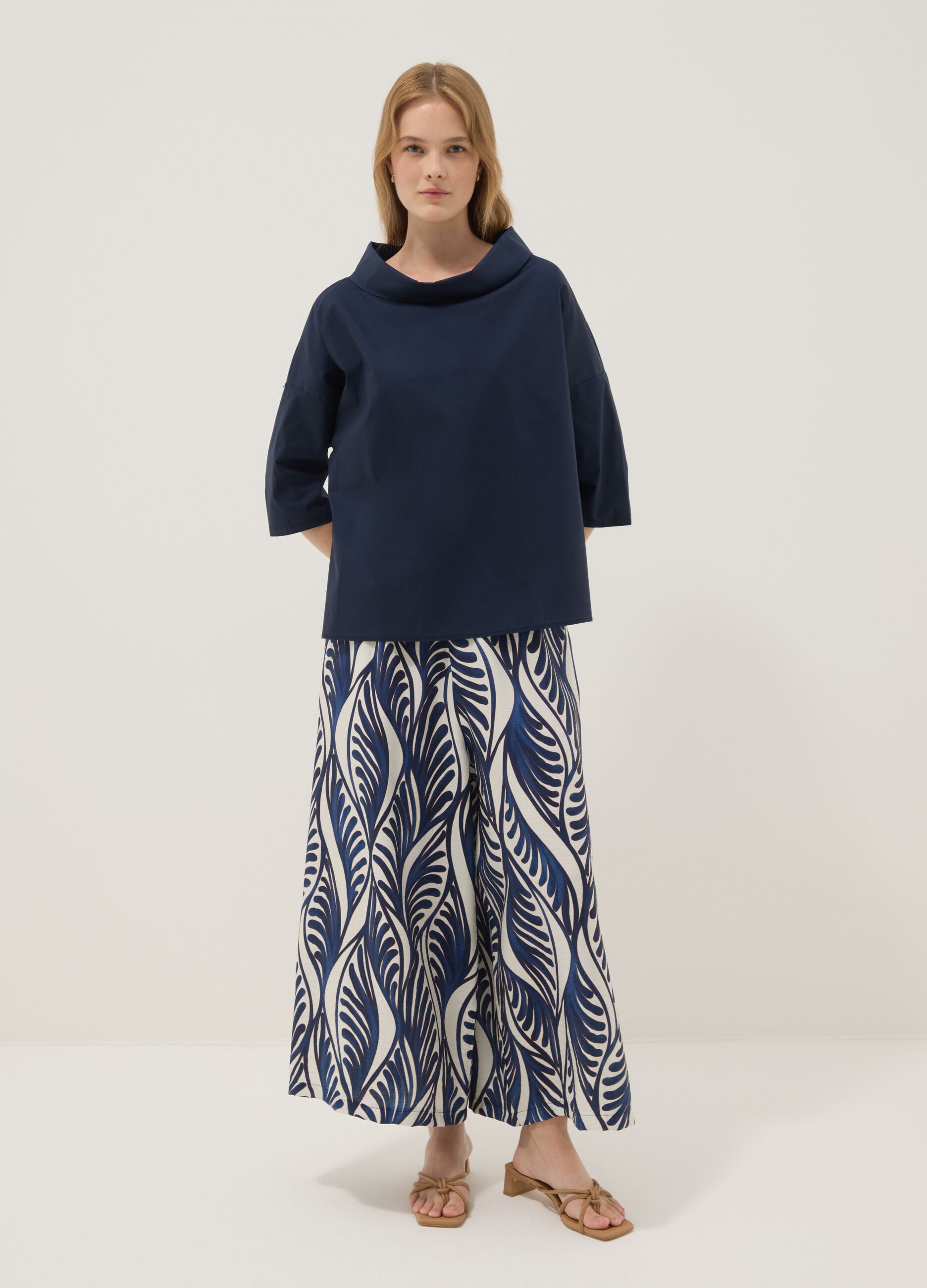 Blue stretch cotton top