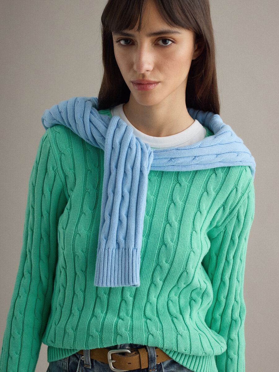 Green pure cotton regular fit sweater with cable knit_3