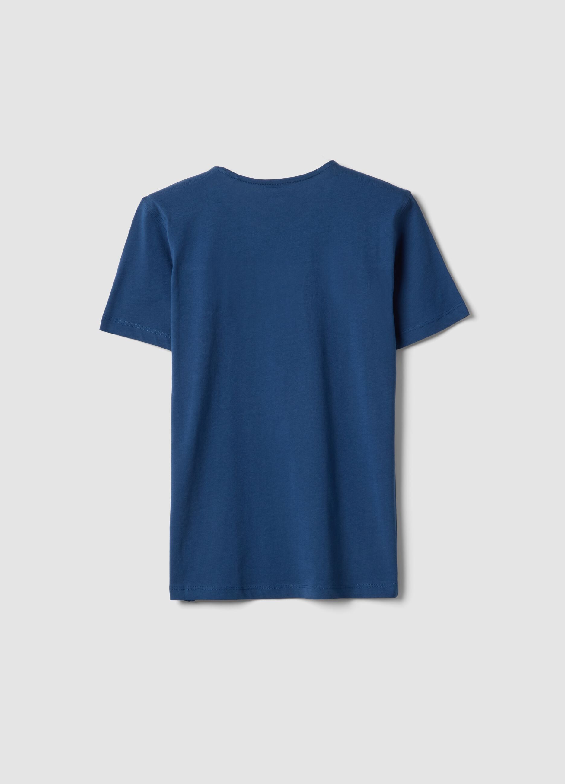 Boys' blue pure cotton T-shirt, relaxed fit with white collar