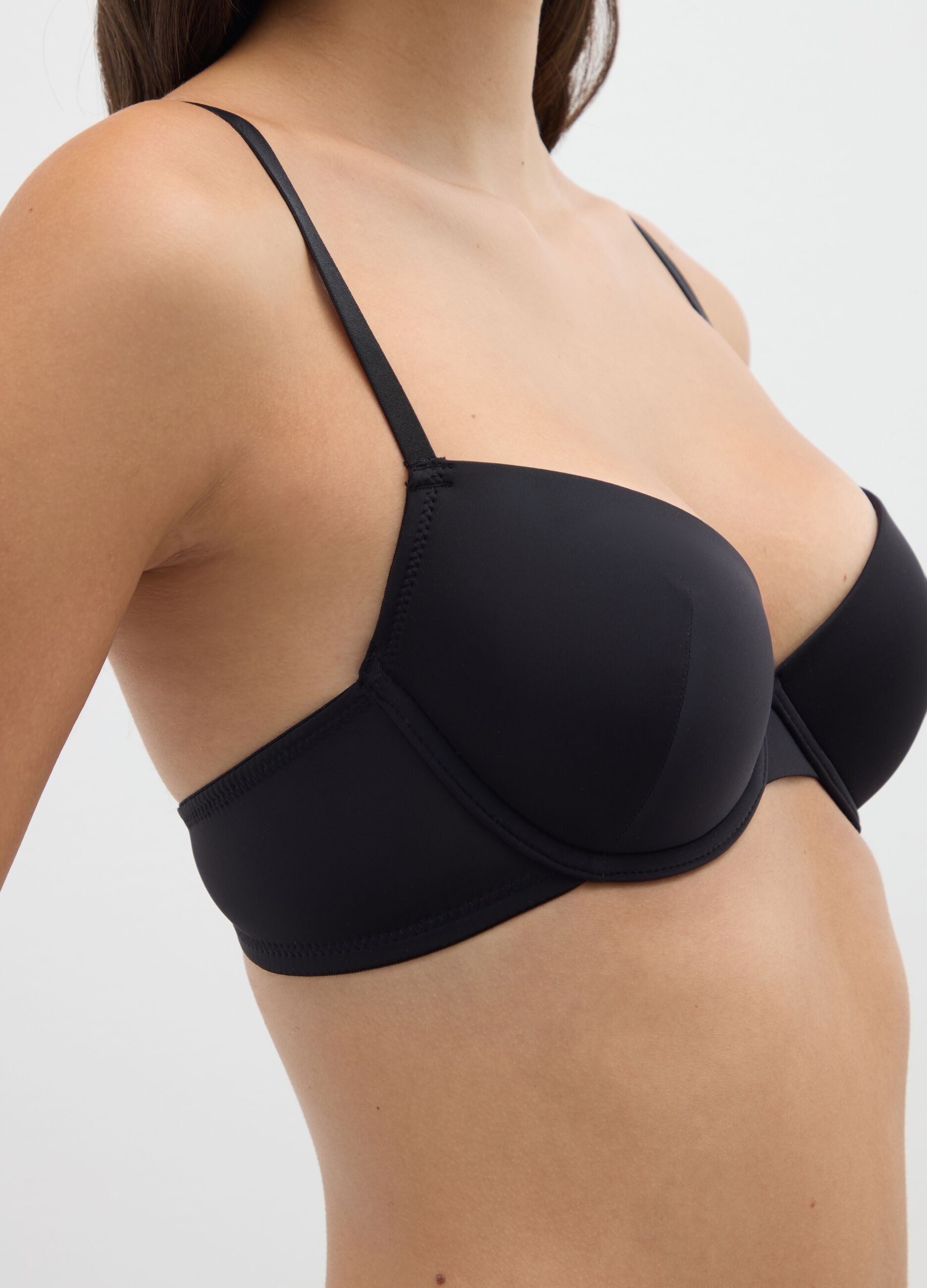Women's bra in black stretch blend