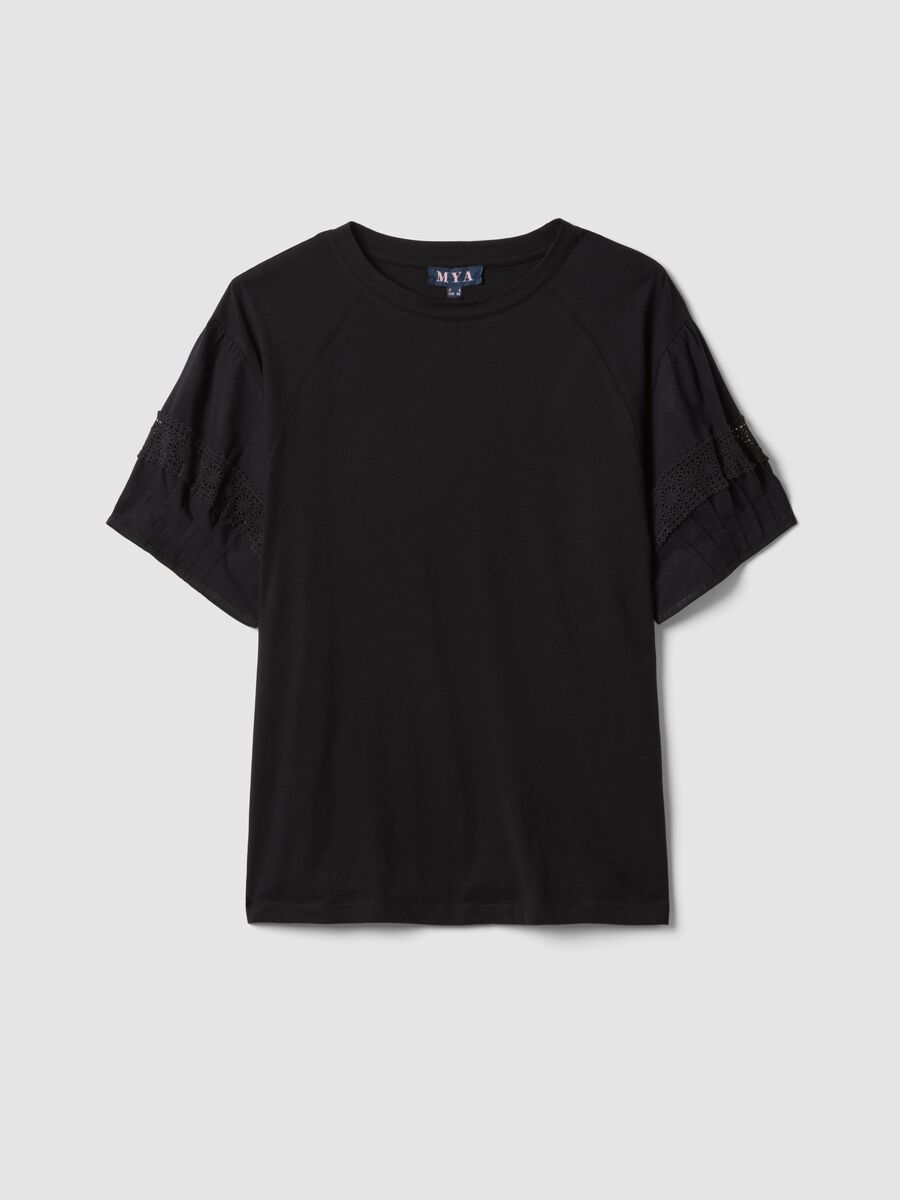 Black regular fit pure cotton t-shirt_4