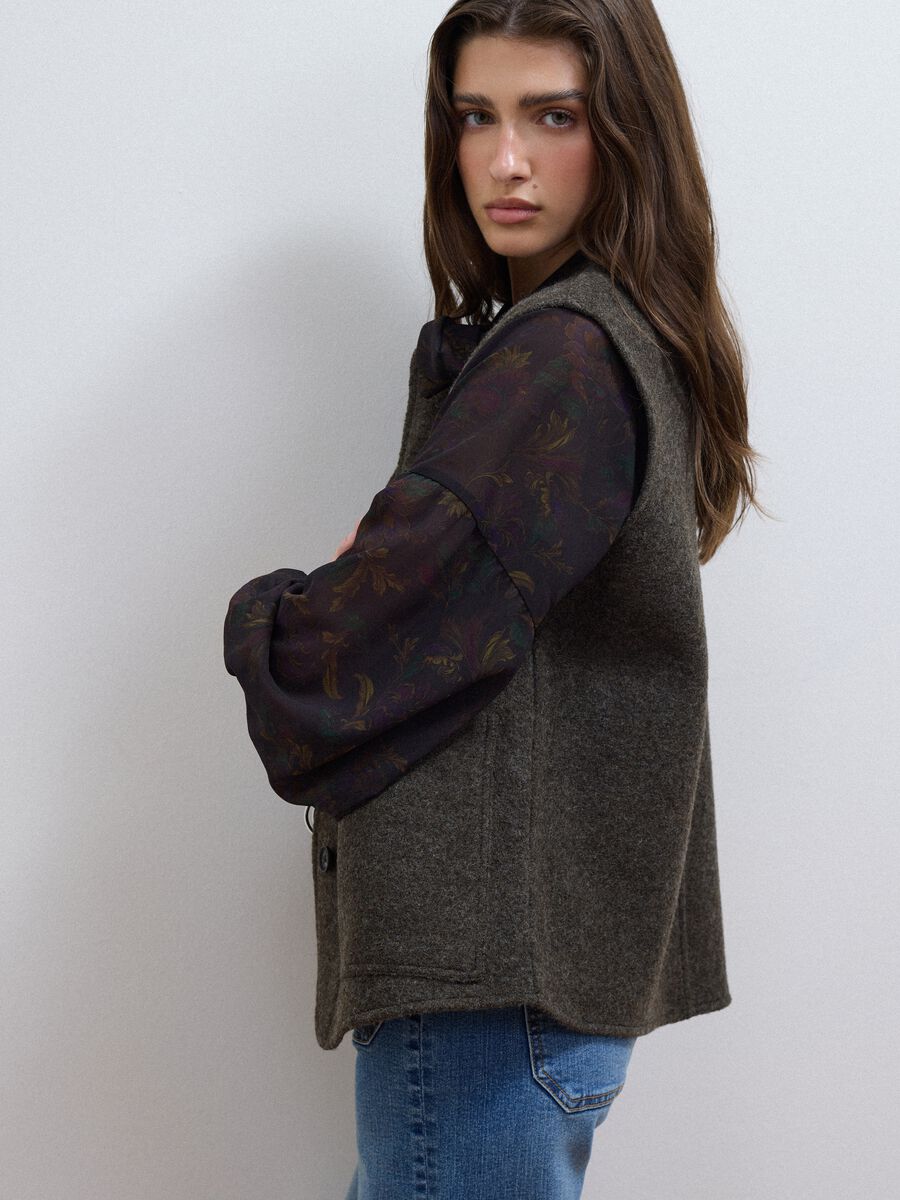 Black pure wool crew-neck gilet with relaxed fit_0