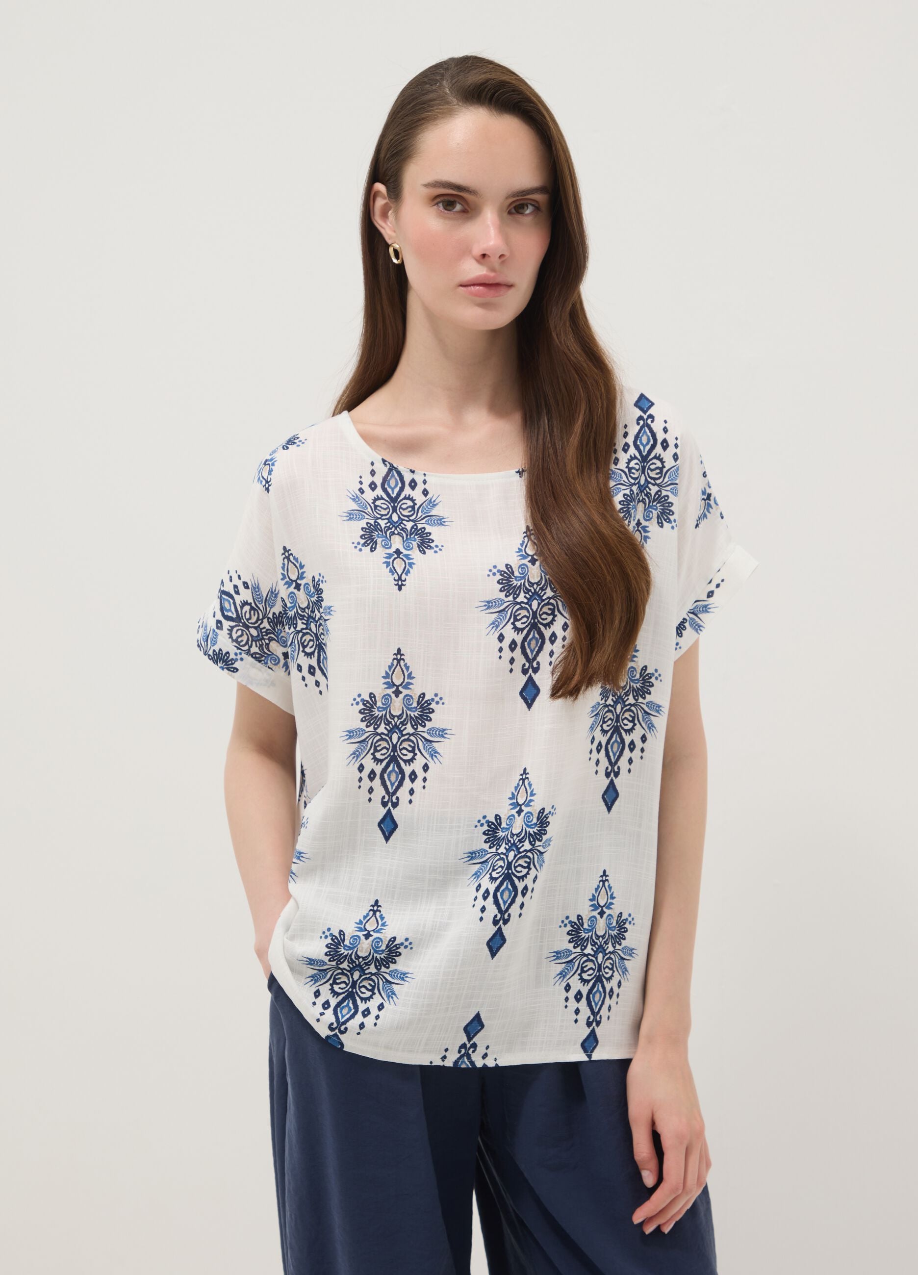 White pure viscose blouse with blue print, regular fit