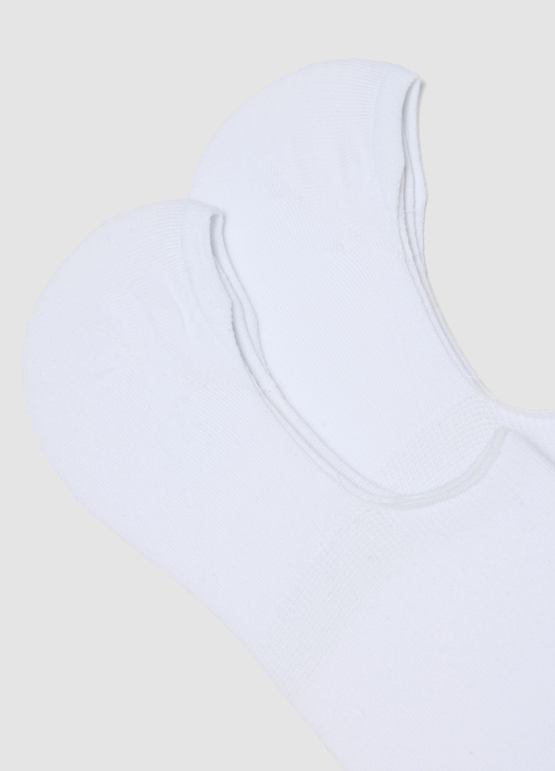 3-pack of white organic stretch cotton no-show socks