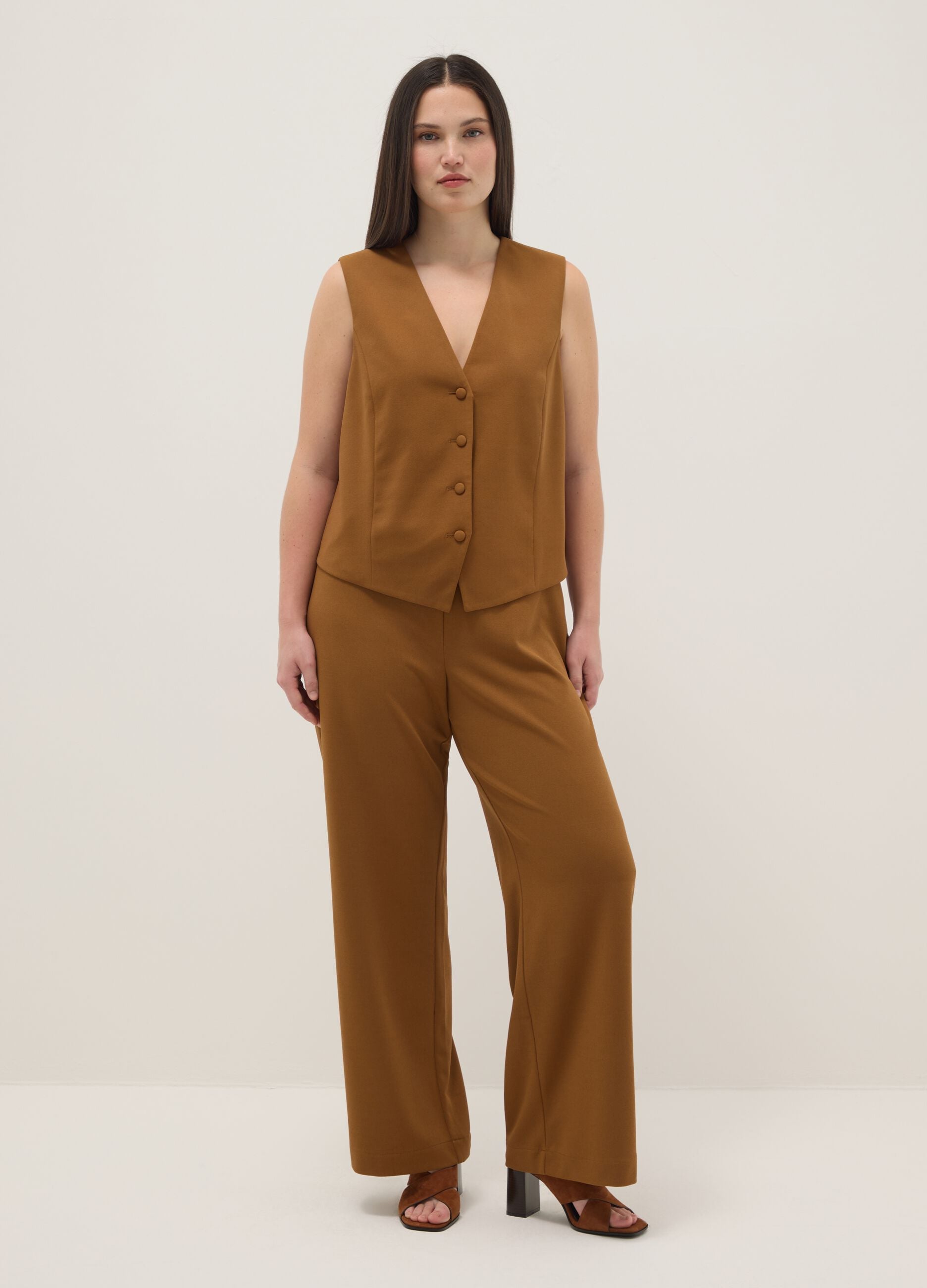 Brown regular fit waistcoat with buttons