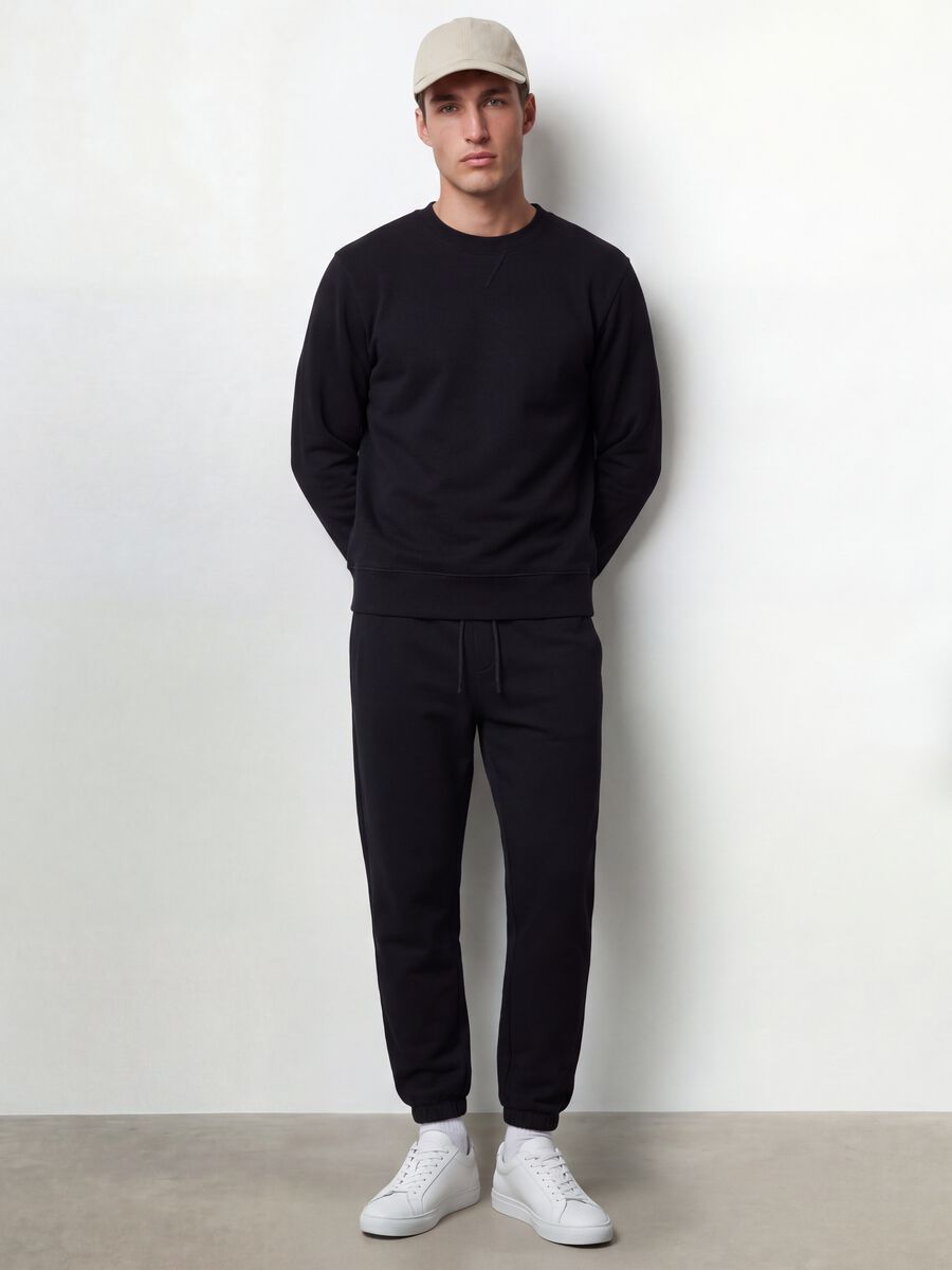 Black crew-neck cotton-blend sweatshirt, regular fit_1