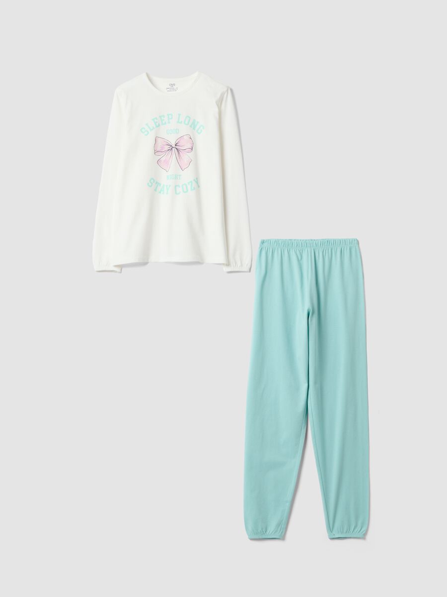 White organic cotton jersey pyjamas with print and green trousers_0