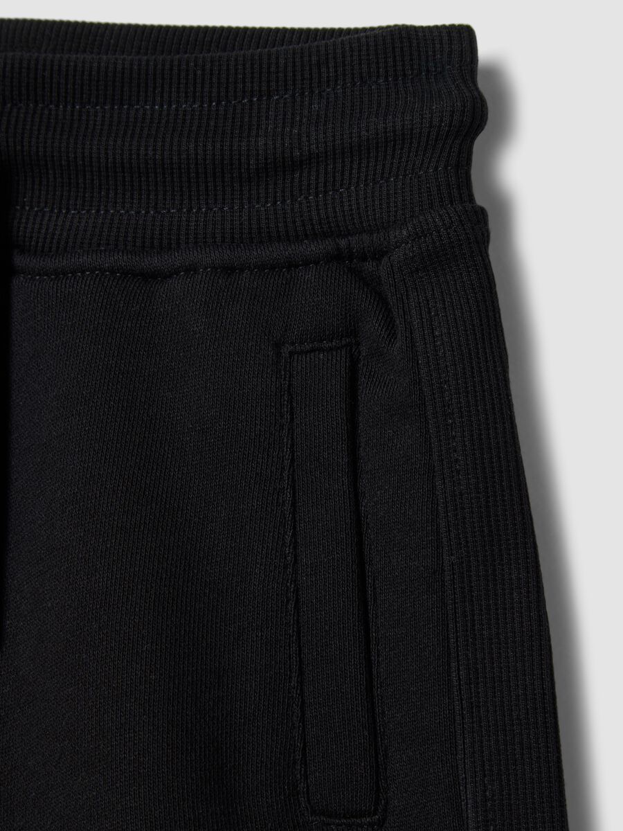 Girls&rsquo; black pure cotton shorts, regular fit_3