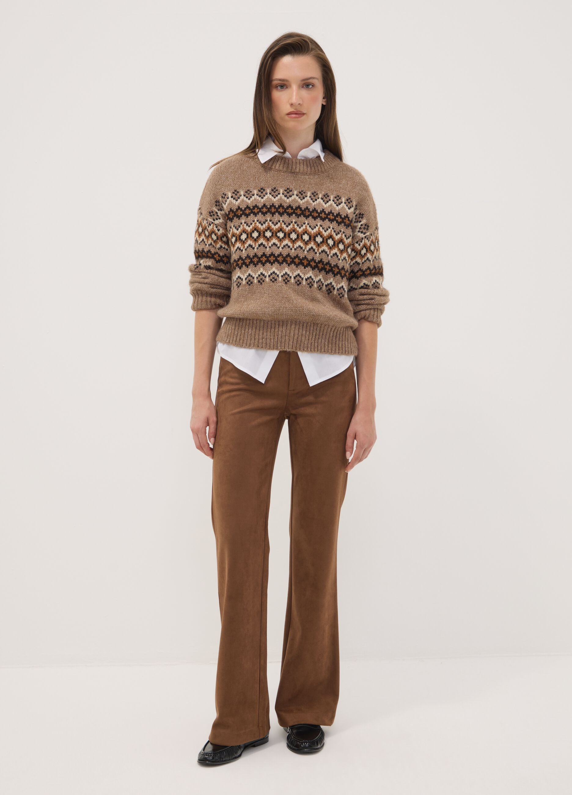 Brown flared trousers in stretch fabric