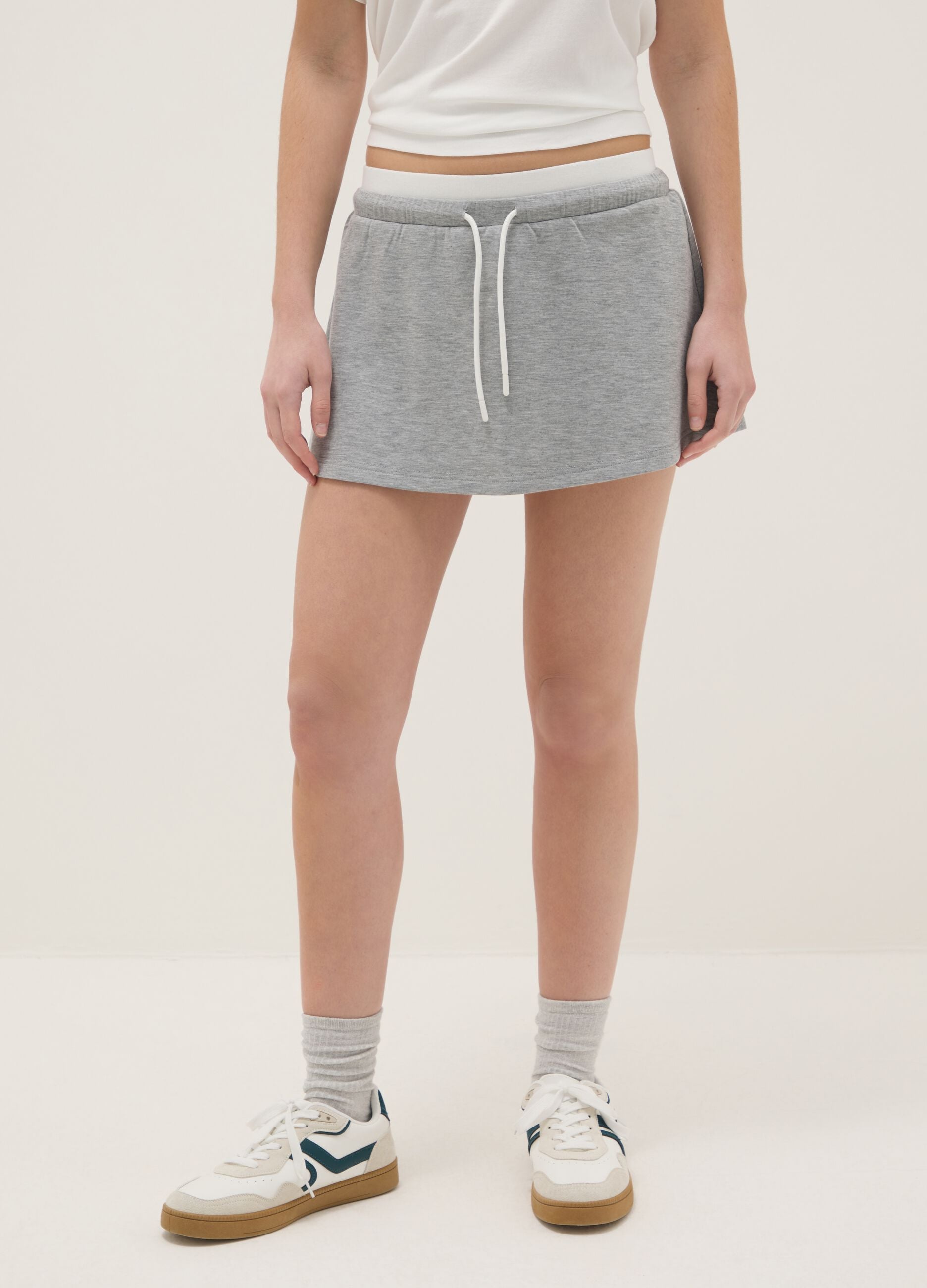 Grey regular fit miniskirt with elasticated waist