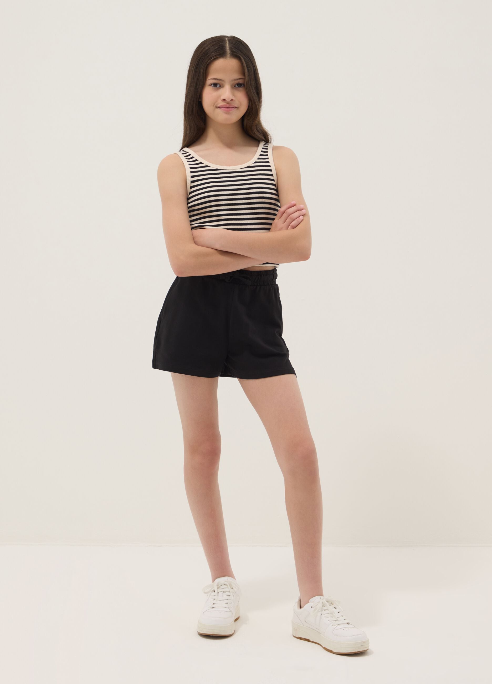 Girls&rsquo; black and beige fitted stretch-cotton set