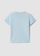 T-shirt azzurra in puro cotone da bimbo con barchetta ricamata_1