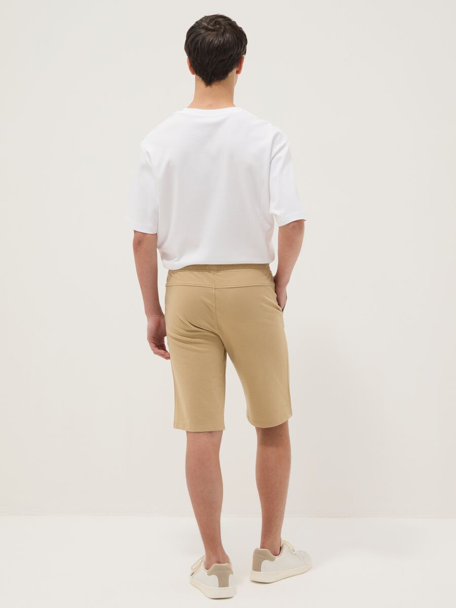 Pantaloni corti in puro cotone beige da ragazzo regular fit_1