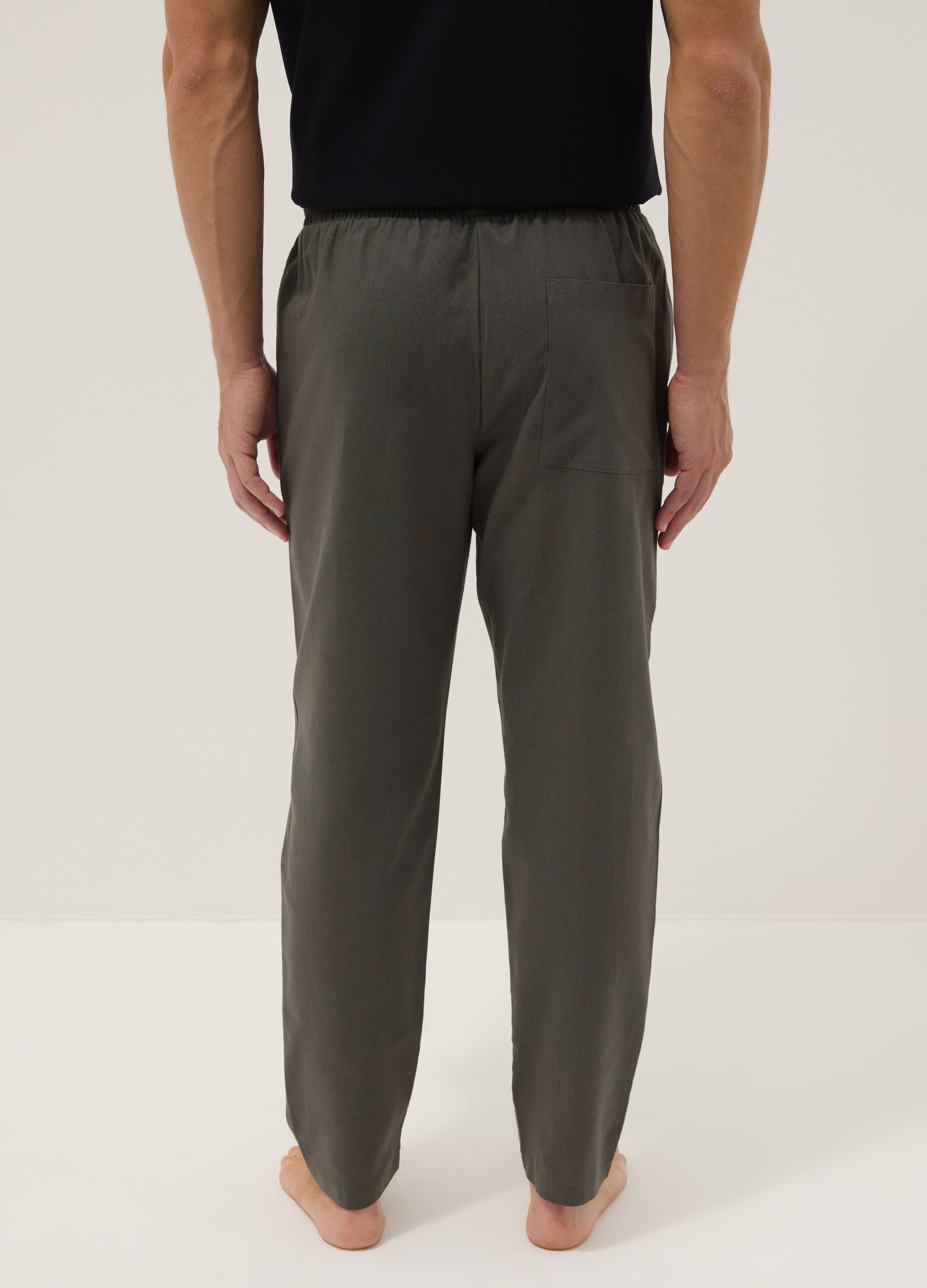 Green relaxed fit pajama trousers in cotton-linen blend