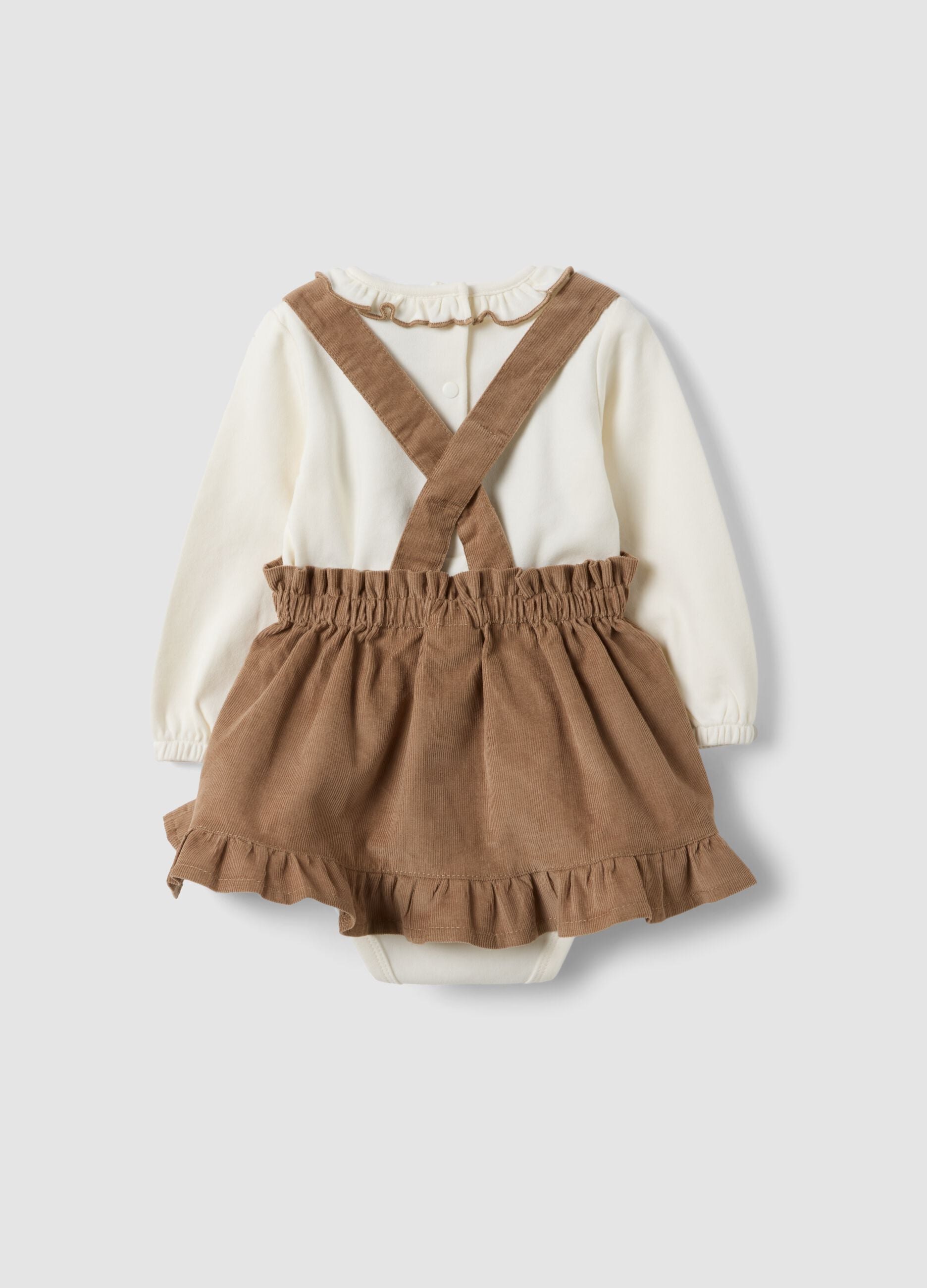 Brown and white pure organic cotton set with ruffle details for baby girl