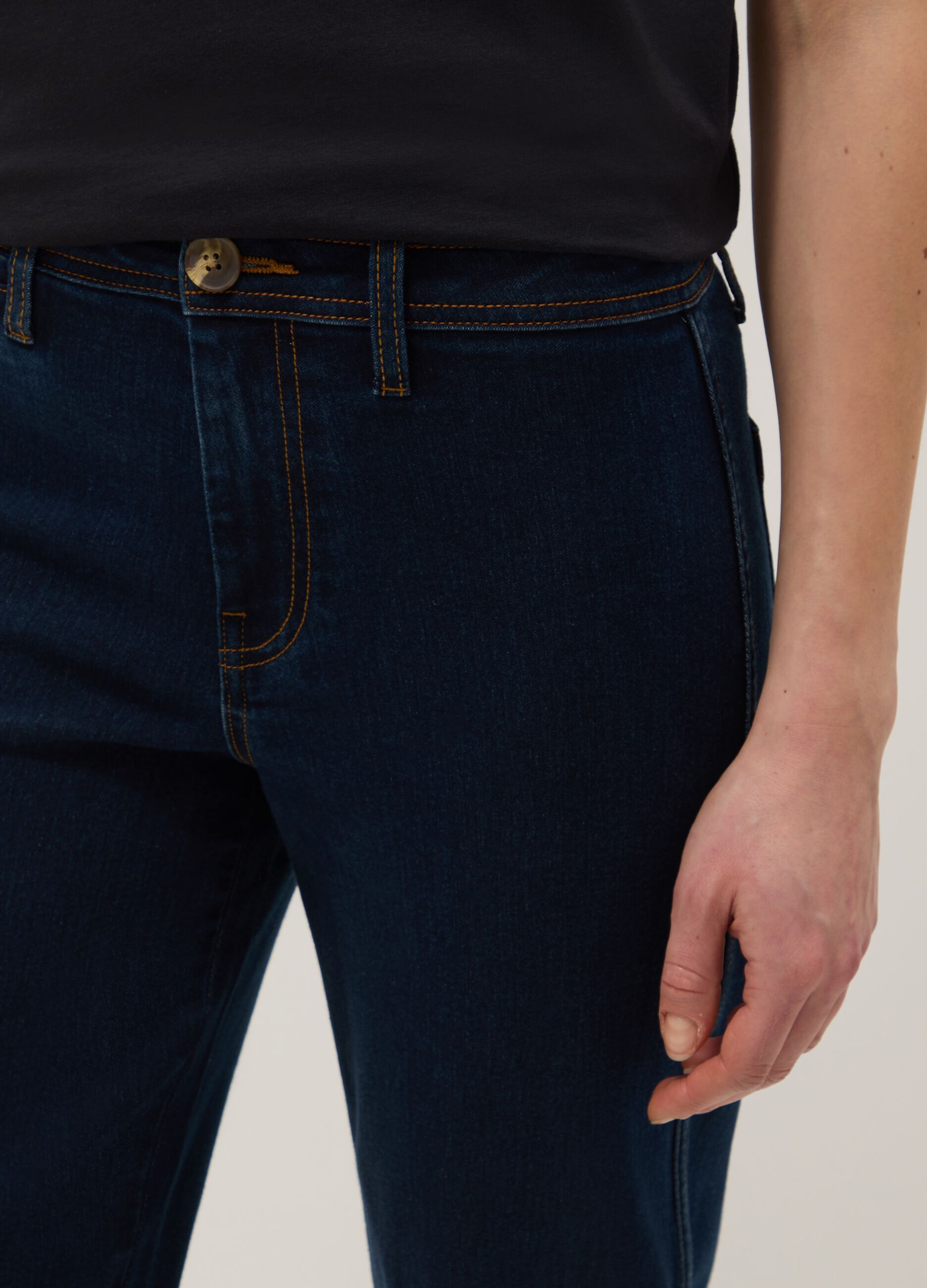 Wide leg blue stretchy cotton jeans