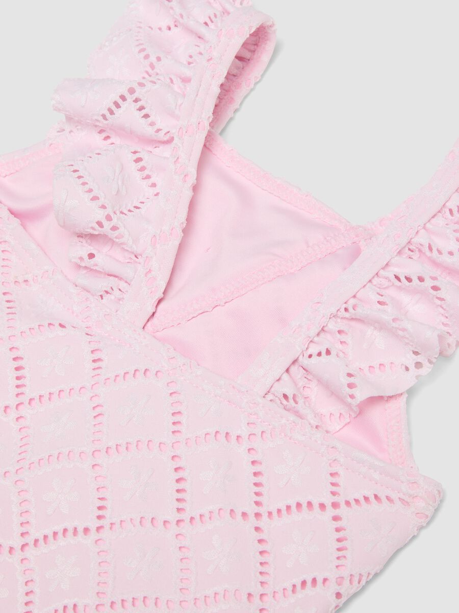 Costume intero rosa in tessuto elasticizzato con volant_3