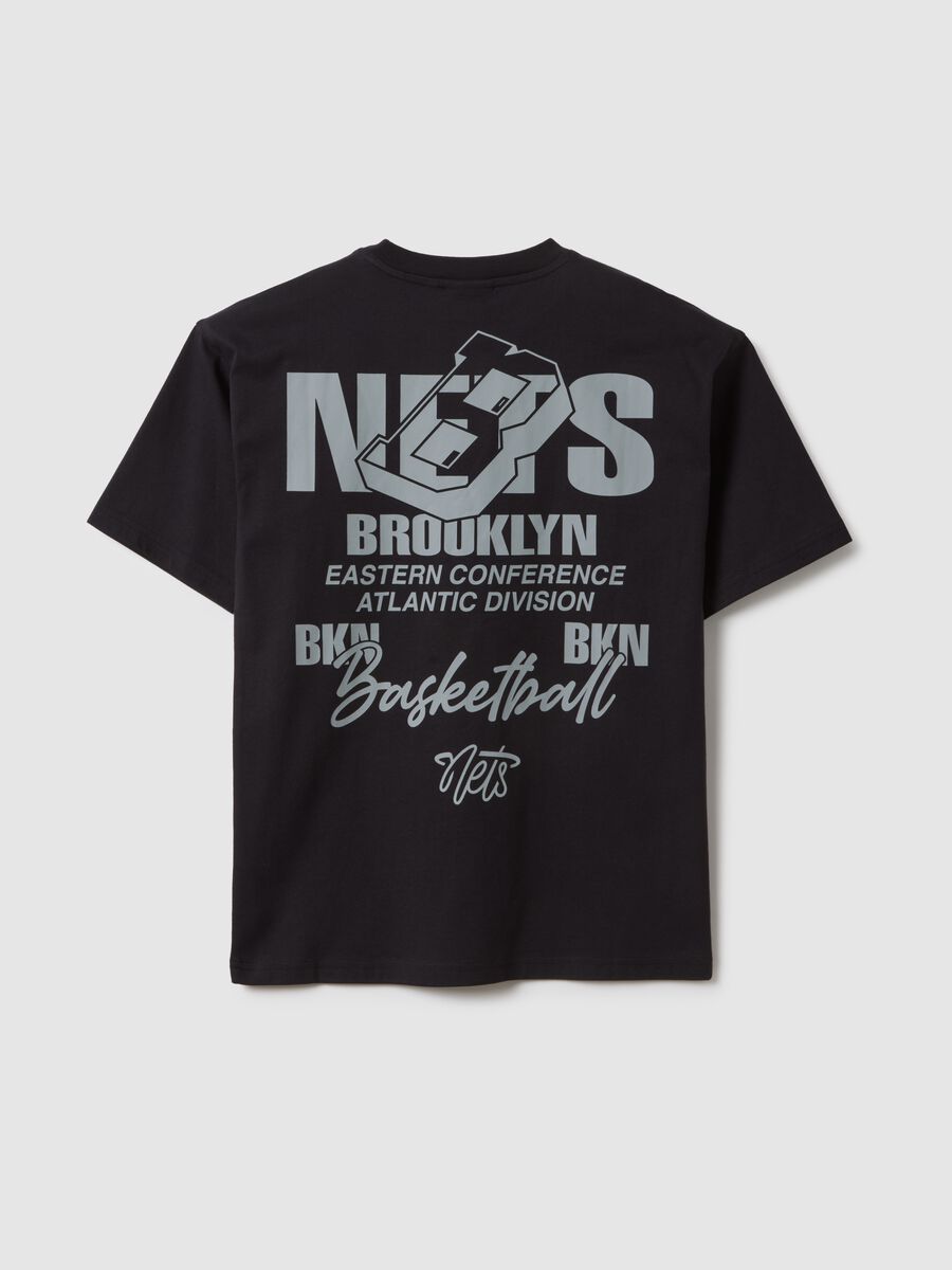 T-shirt in puro cotone nero da bambino over fit con logo Brooklyn Nets_4