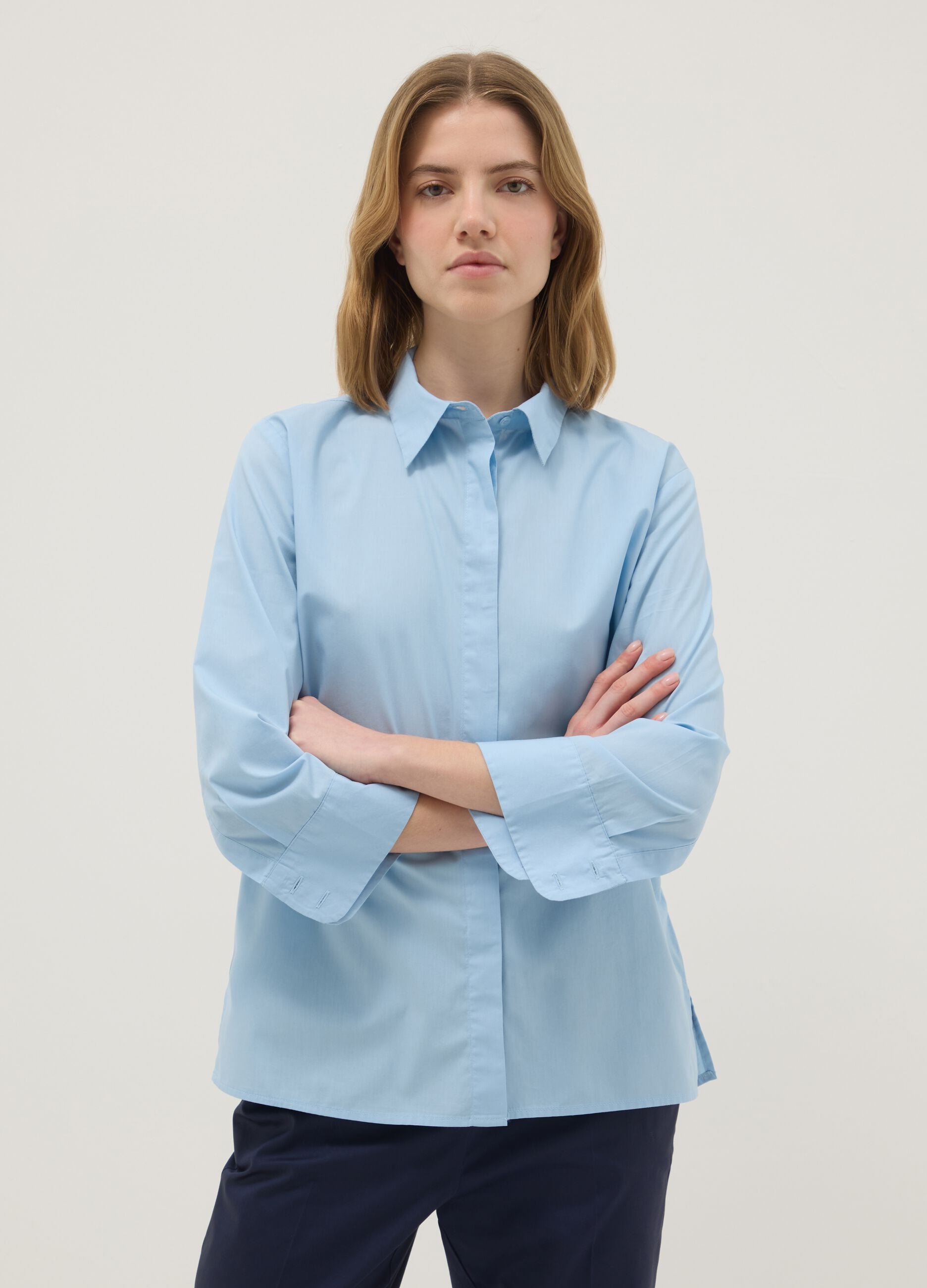 Camicia in puro cotone azzurra regular fit con maniche a tre quarti
