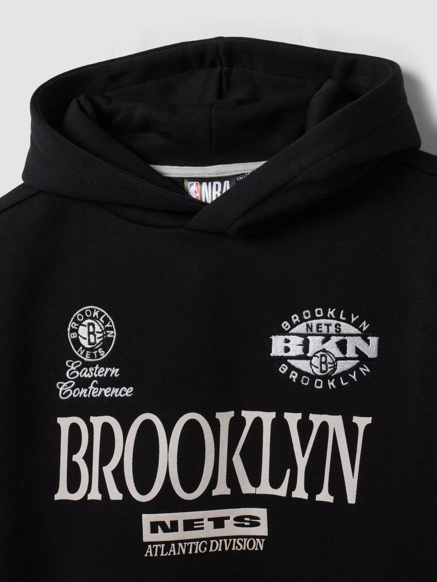 Black cotton-blend hoodie with Brooklyn Nets print for boys_2