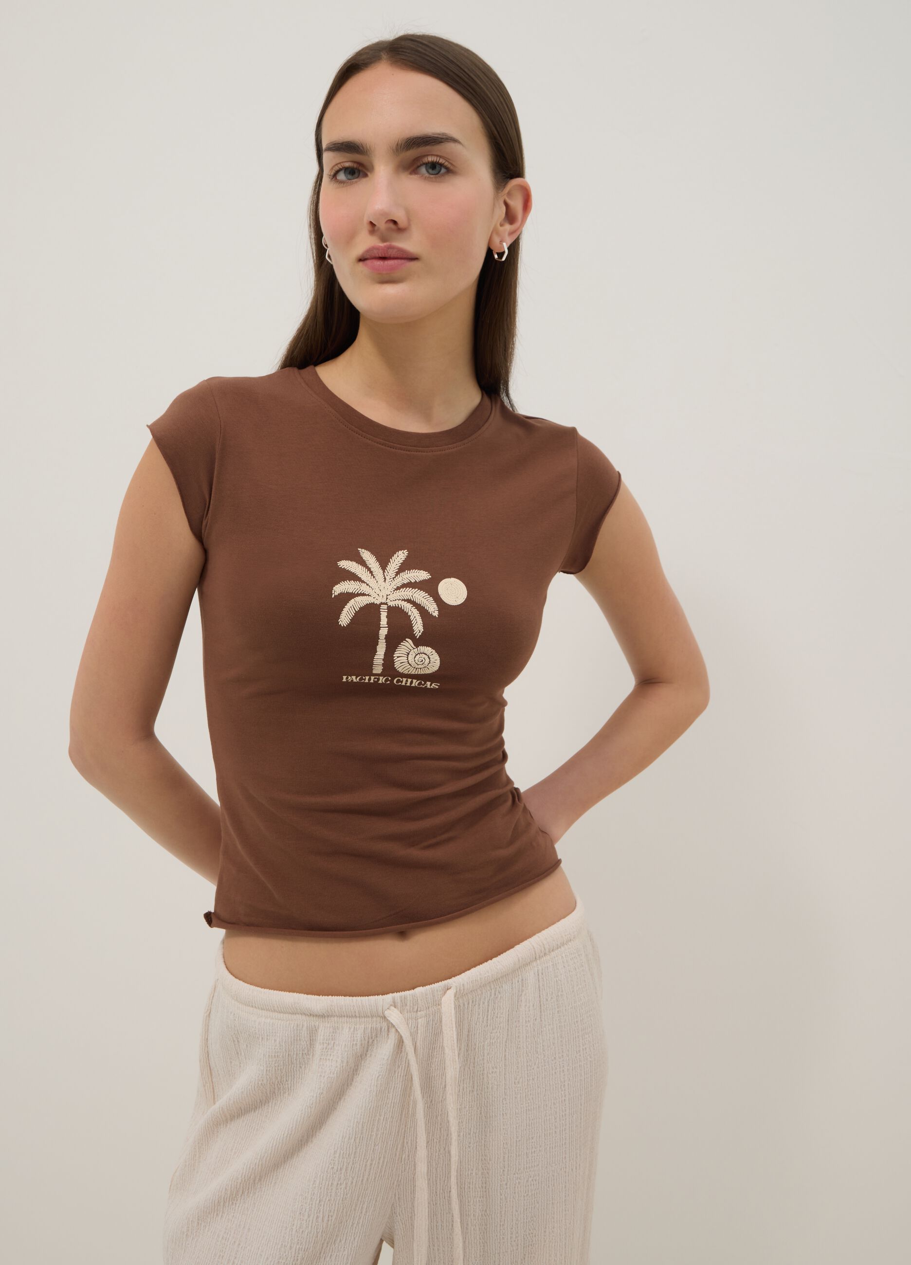 Brown fitted stretch-cotton T-shirt with print
