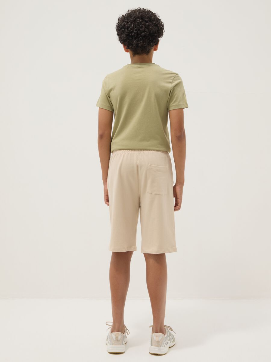 Boys' regular fit beige pure cotton shorts with print_1