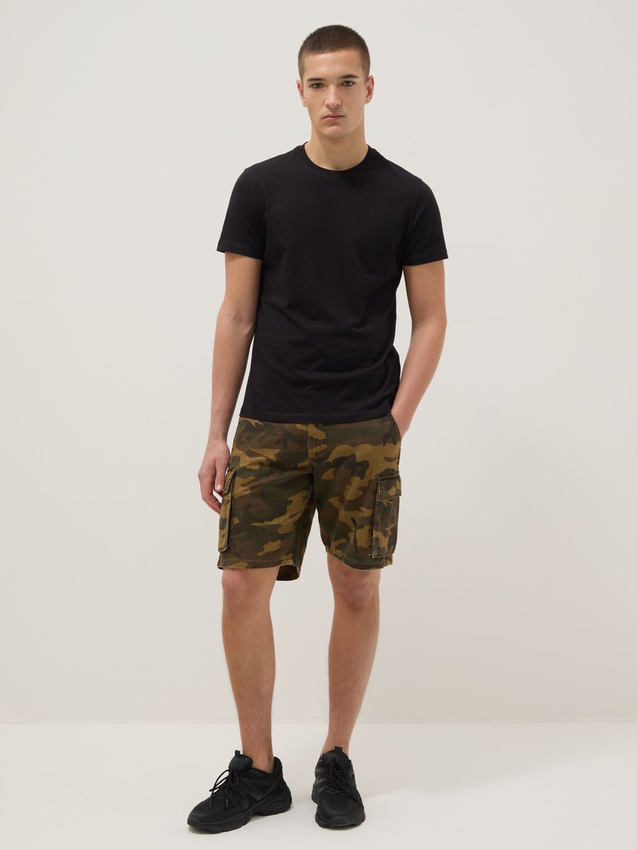 Black short-sleeve T-shirt in pure cotton_1