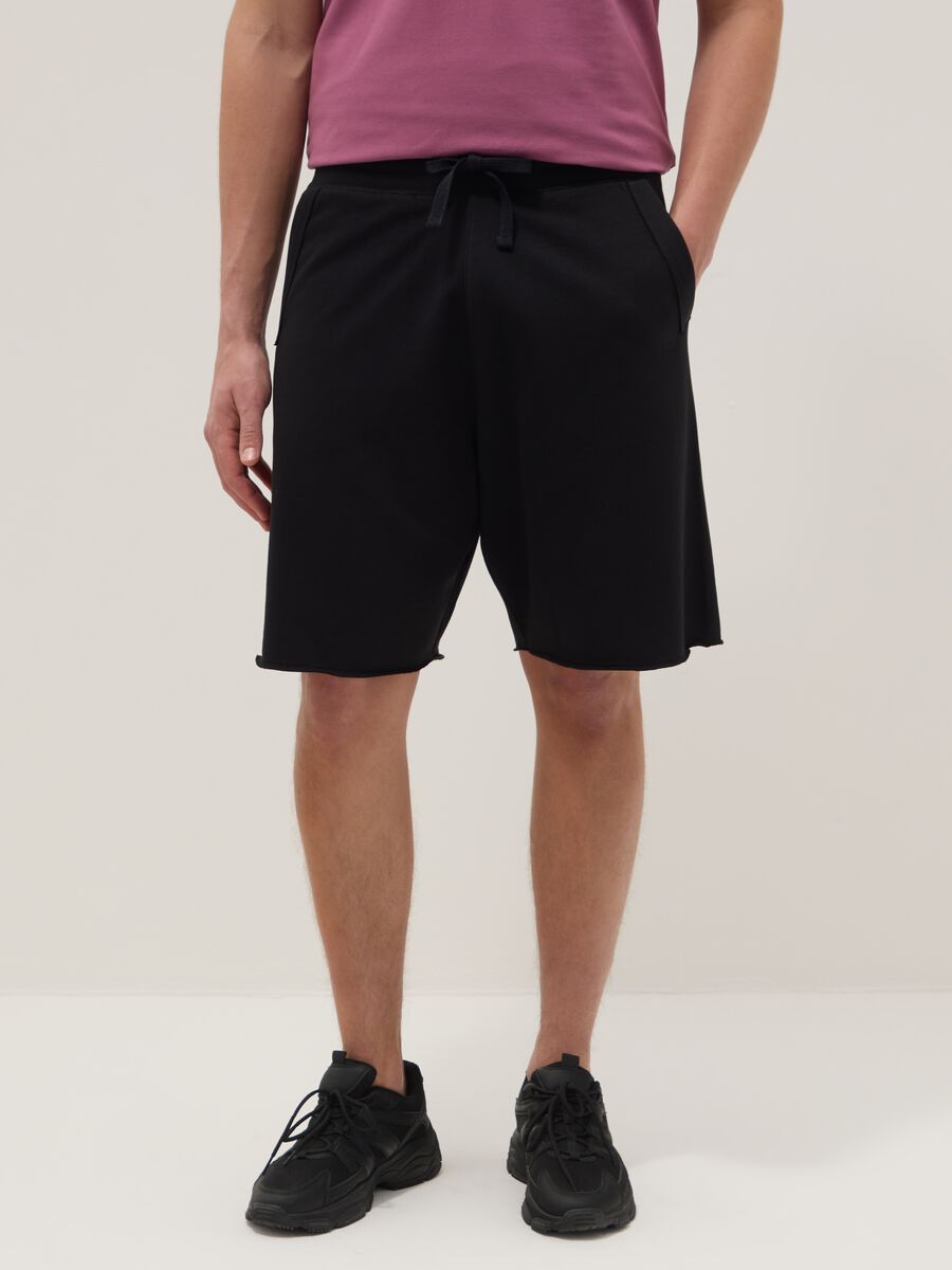 Black relaxed-fit cotton-blend shorts_1