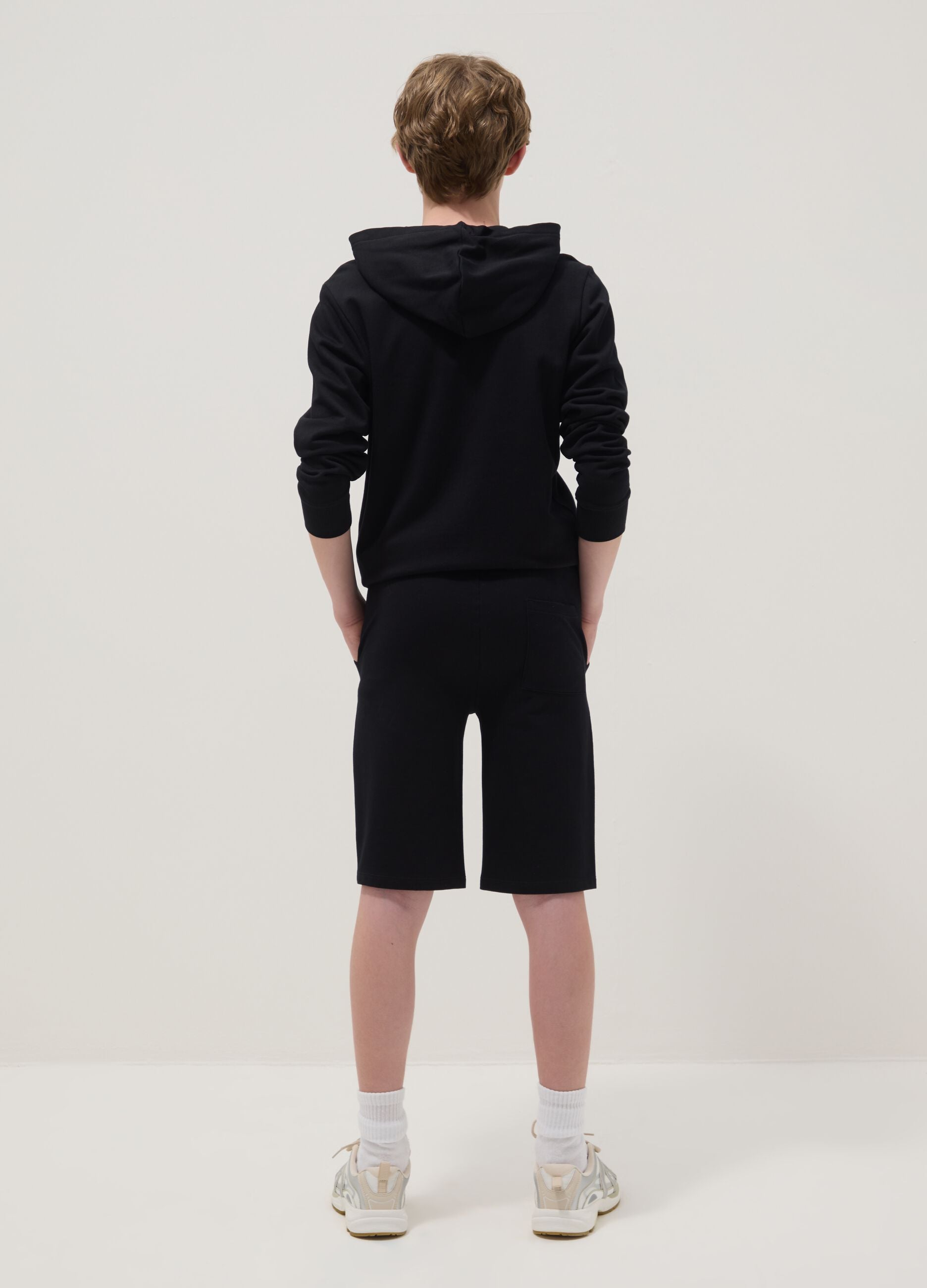 Black cotton-blend boys&rsquo; comfort-fit shorts