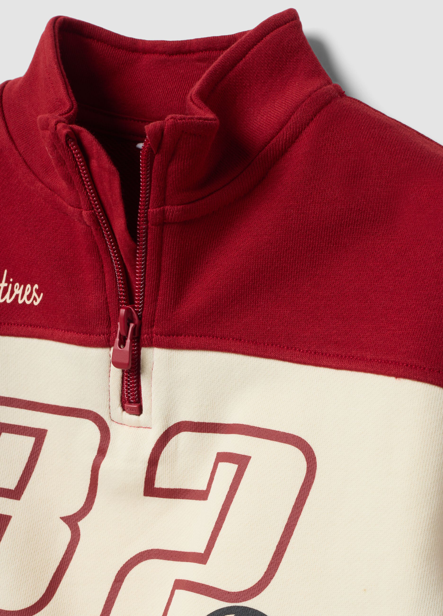Red pure cotton set with half-zip collar for boys
