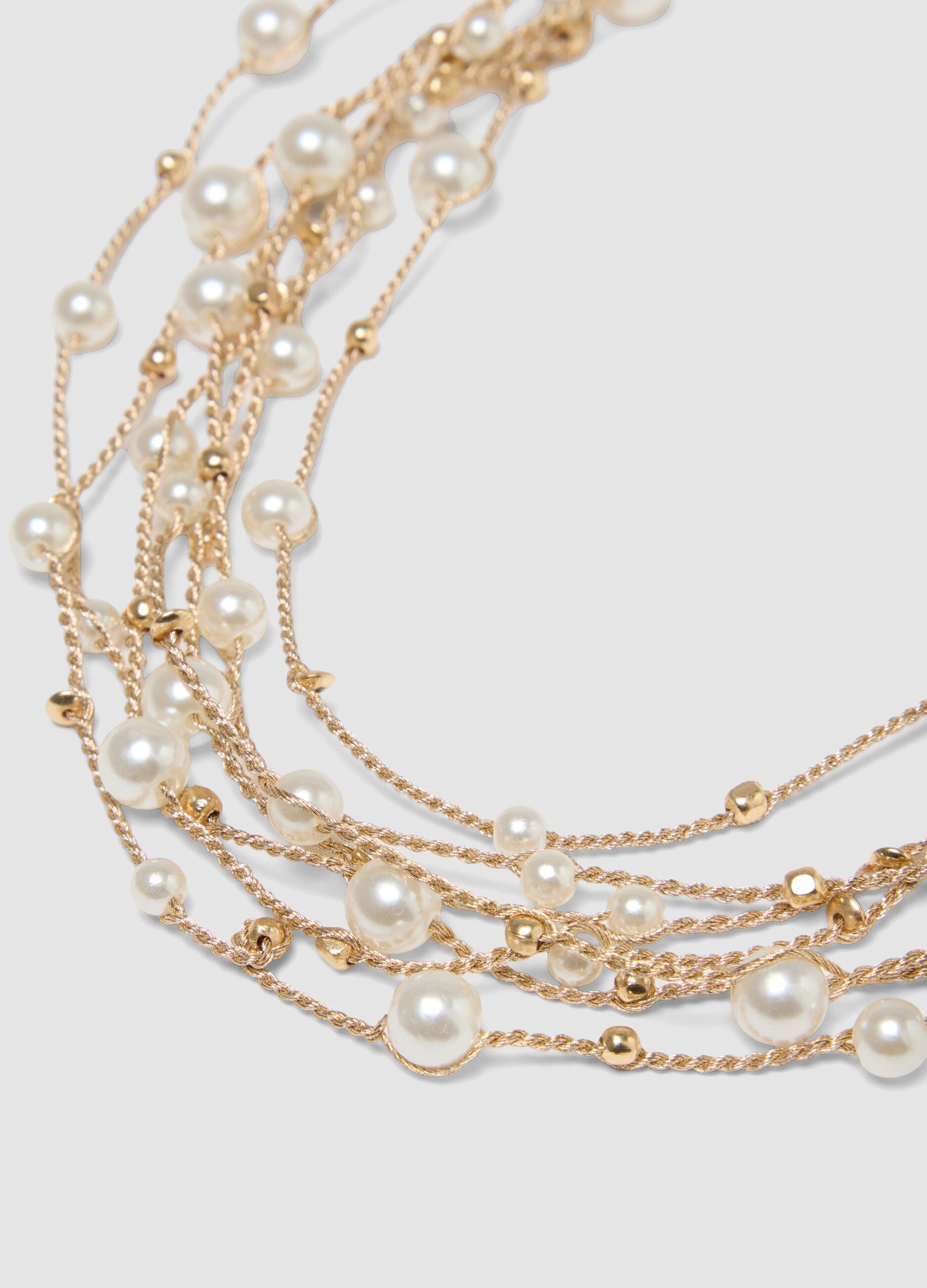 Beige Necklace with Pearls and Braided Threads