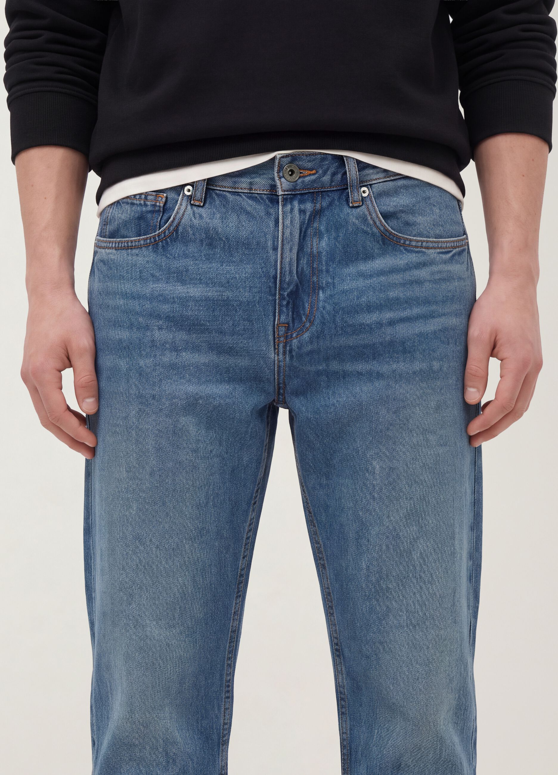 Light blue pure cotton straight-fit denim jeans