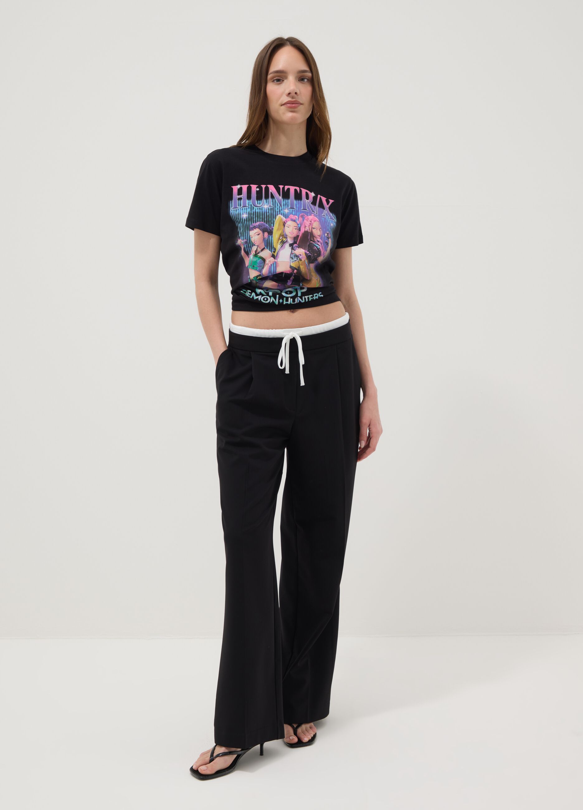 Black pure cotton T-shirt with K-Pop Demon Hunter print, regular fit