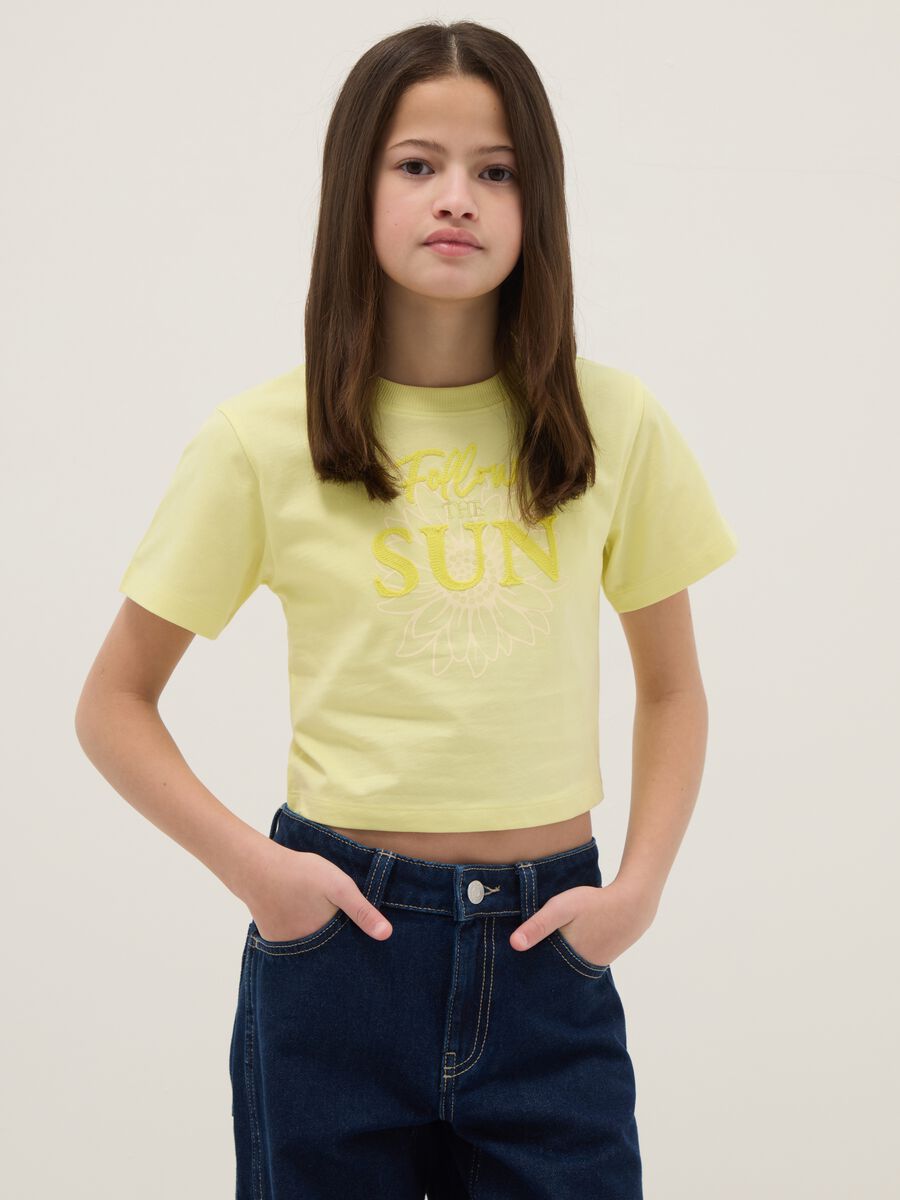 T-shirt in puro cotone gialla da ragazza regular fit con scritta_0