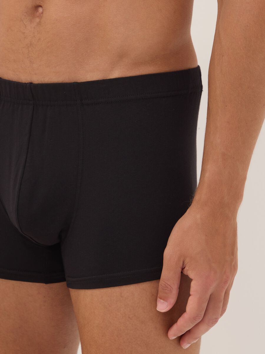 Multipack di cinque boxer neri in cotone organico_3