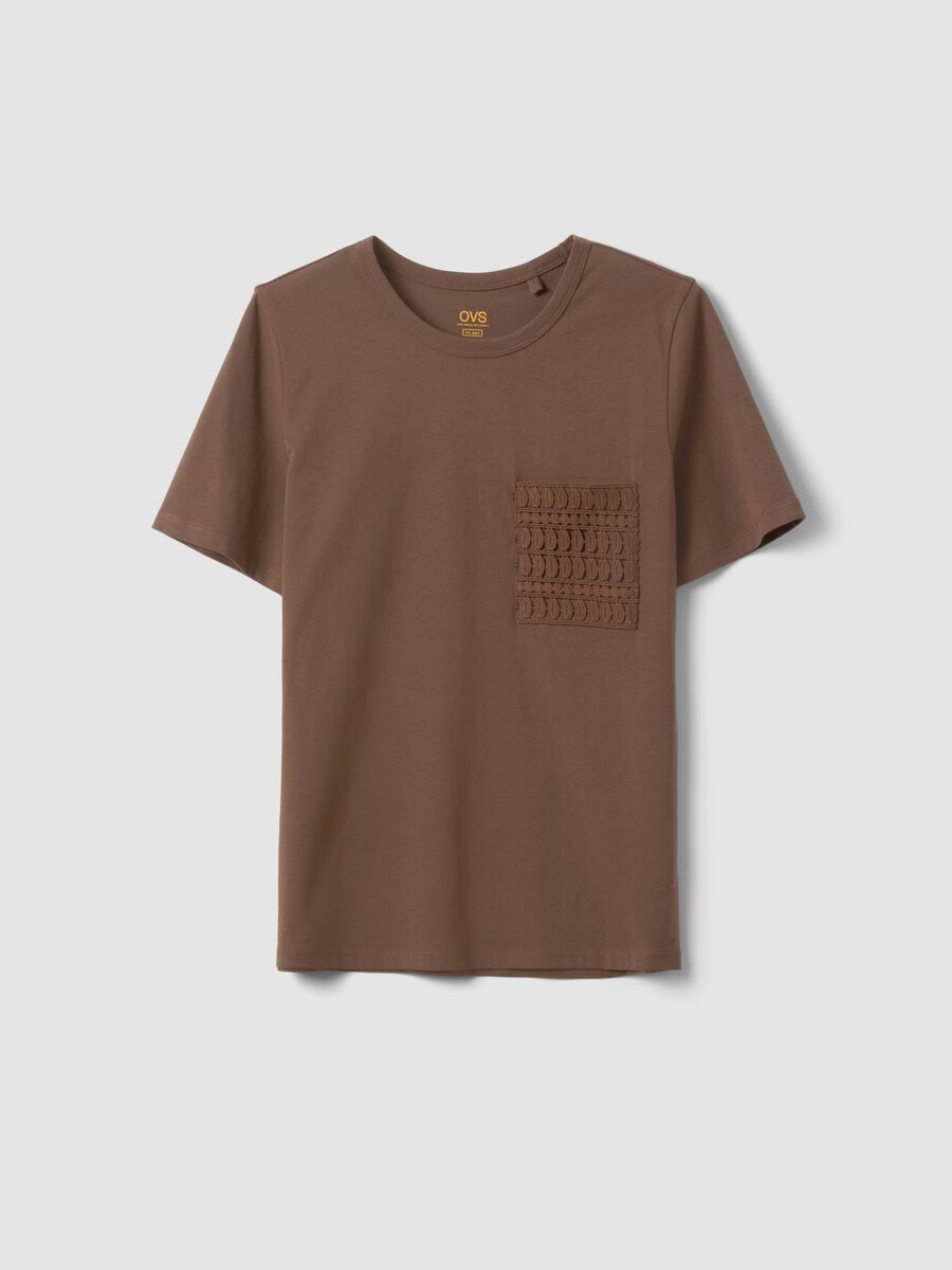 Brown pure cotton regular-fit T-shirt with embroidered chest pocket_4