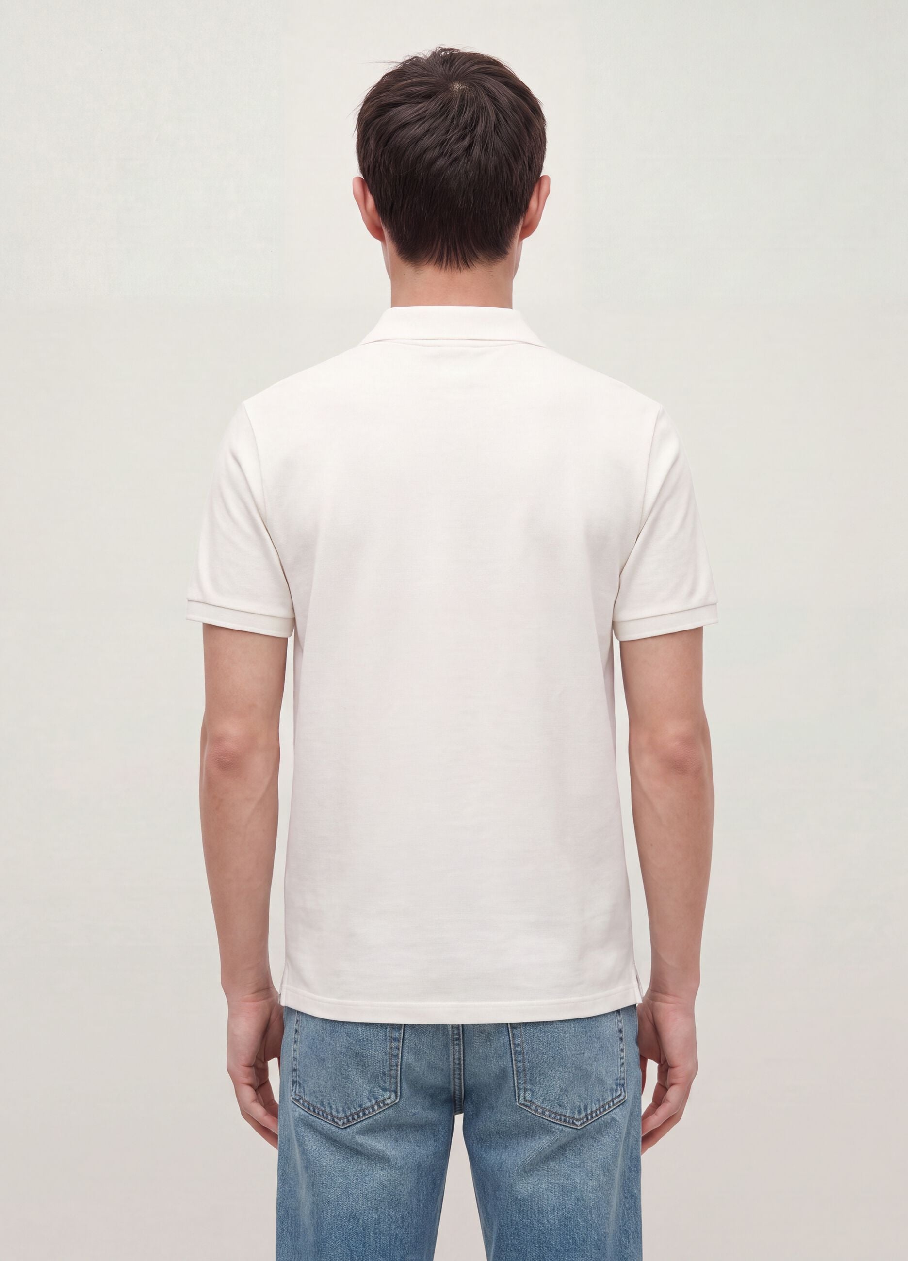 White pure cotton piqu&eacute; polo shirt with classic collar, regular fit