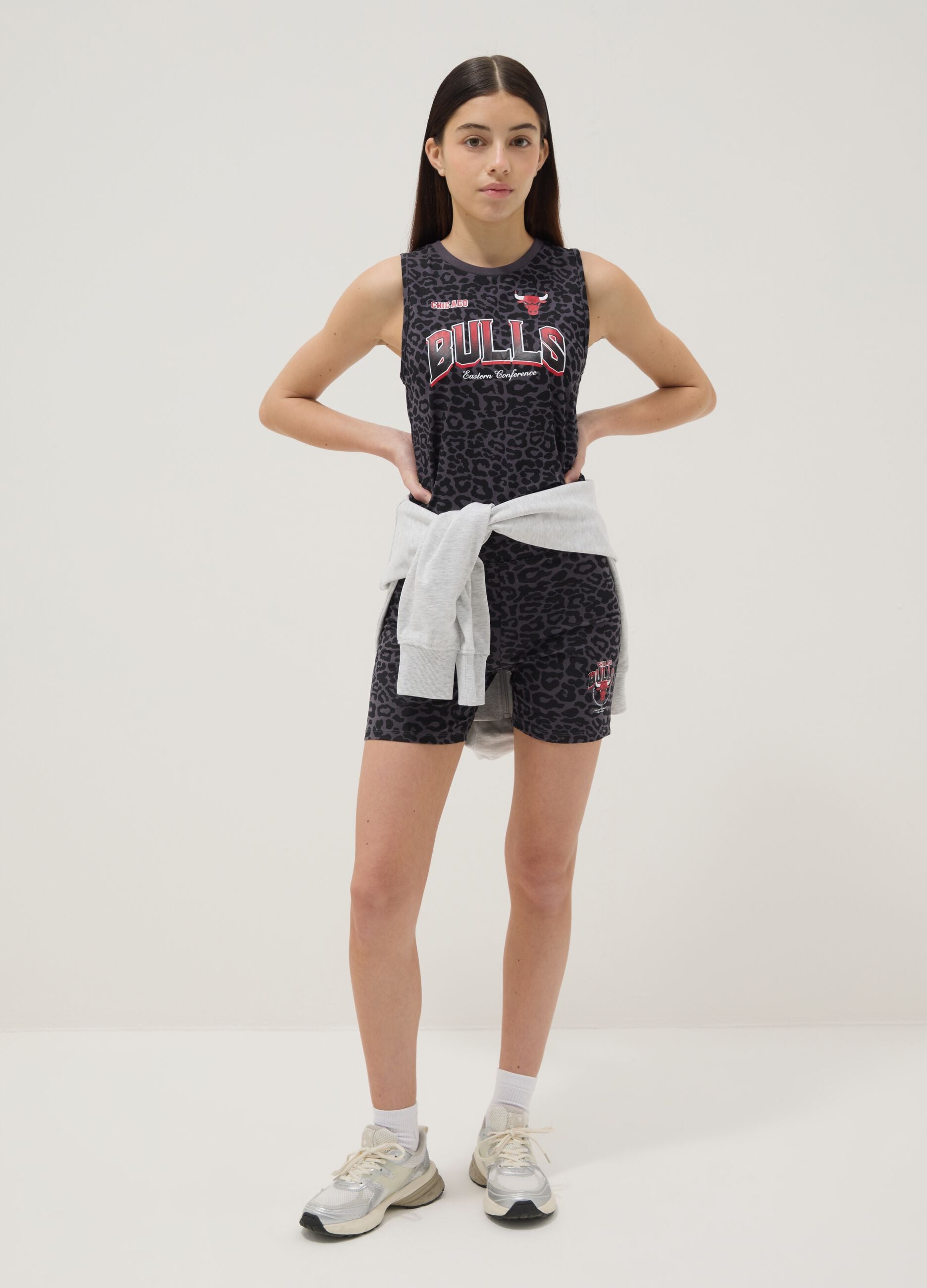 High-waisted black stretch cotton shorts