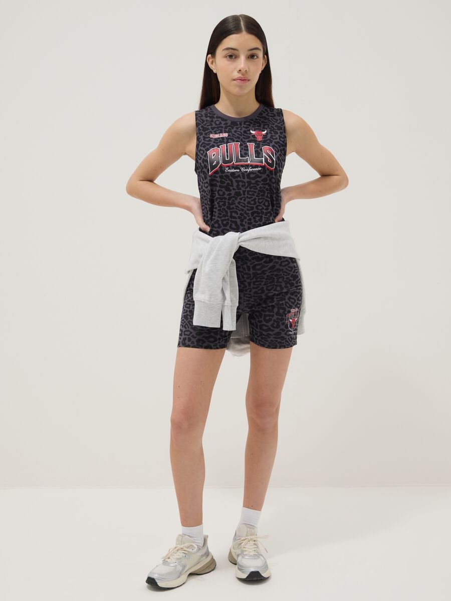 Shorts neri in cotone elasticizzato a vita alta_0