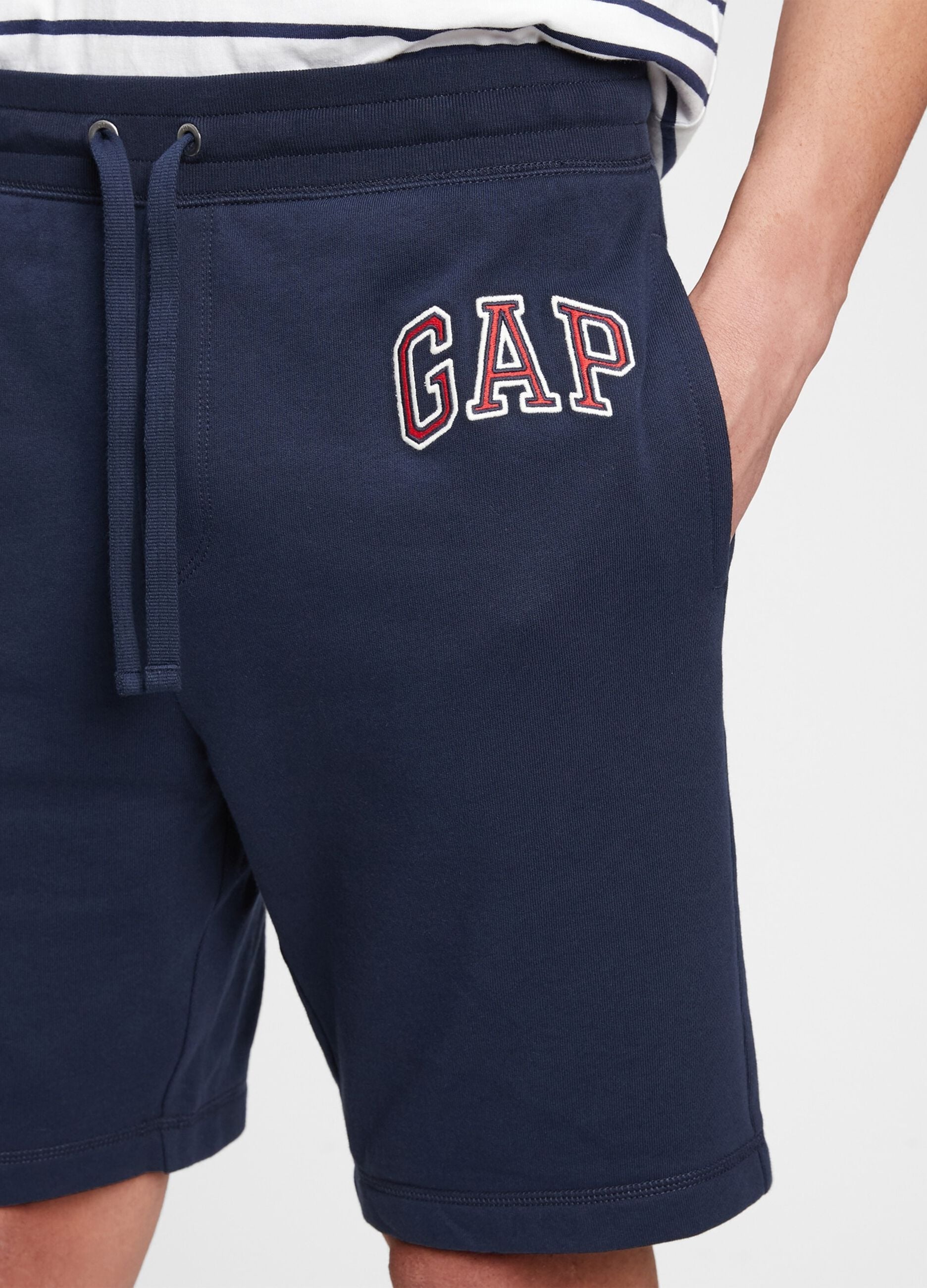 Plush Bermuda joggers with embroidered logo