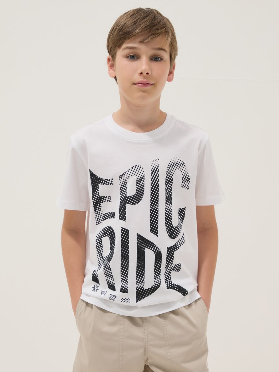 T-shirt bianca a maniche corte in cotone organico_0