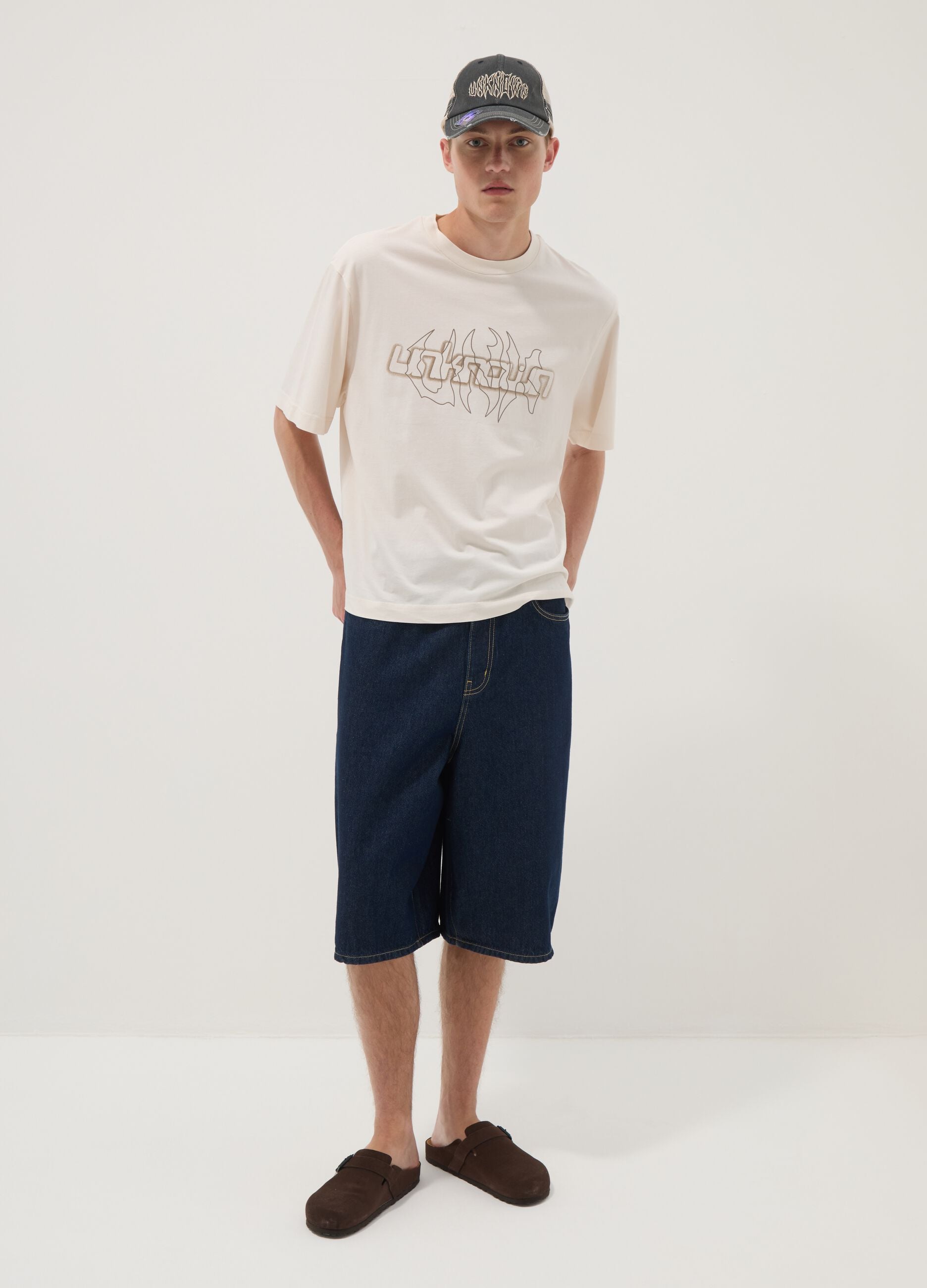 Beige pure cotton T-shirt with front print